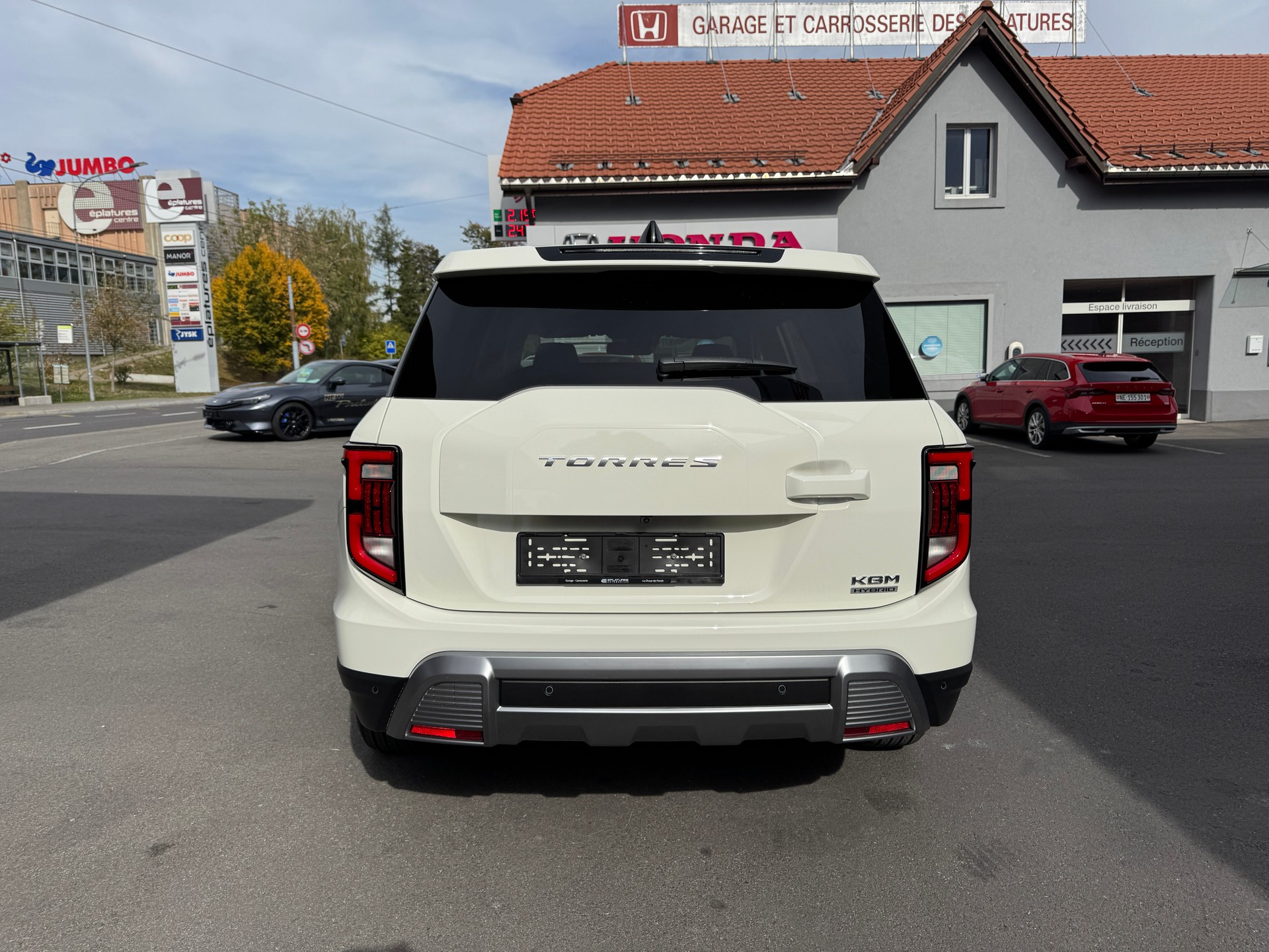 KGM-SsangYong Torres 1.5 TGDI Hybrid Platinum AT-image-4