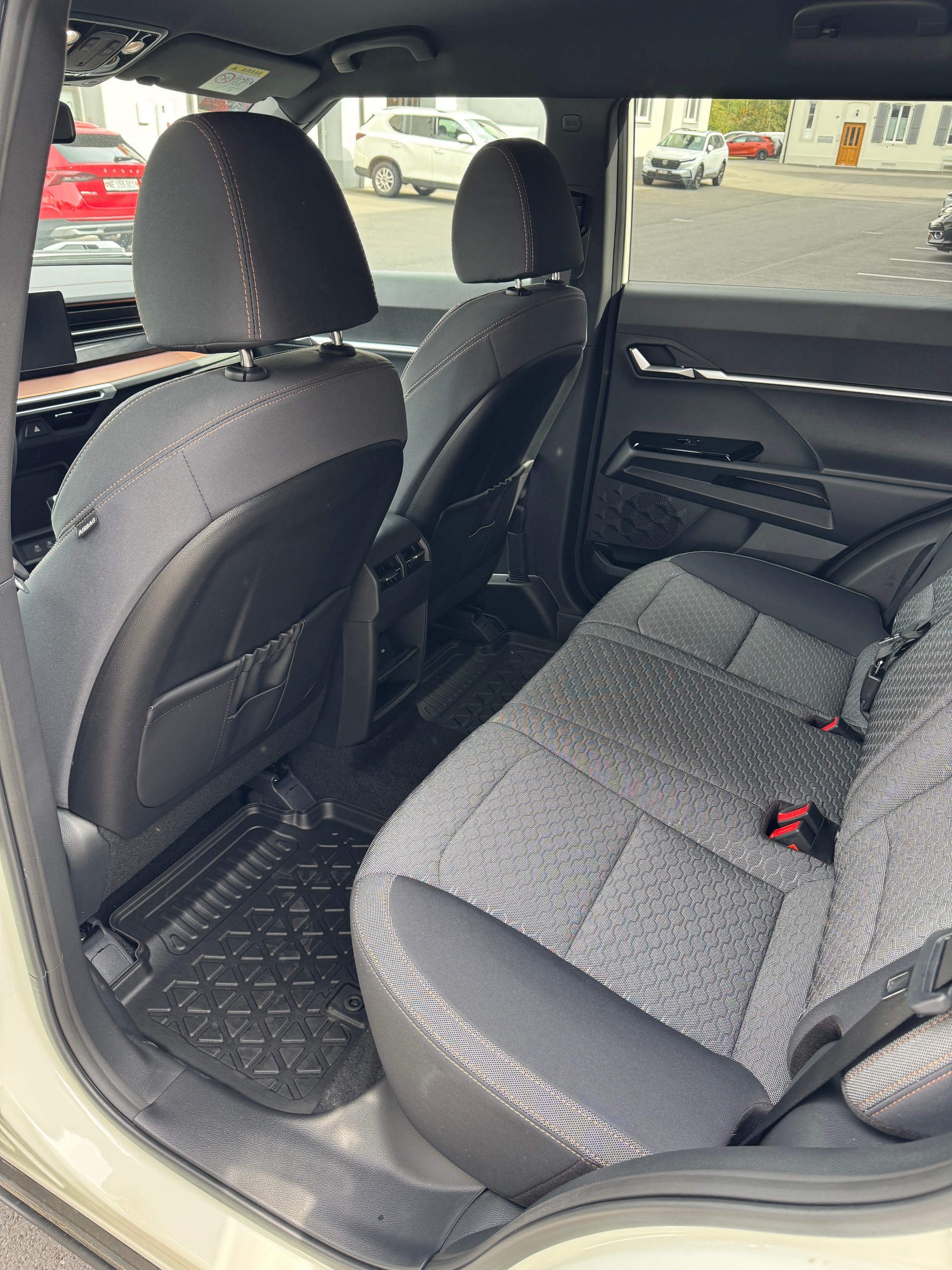 KGM-SsangYong Torres 1.5 TGDI Hybrid Platinum AT-image-7