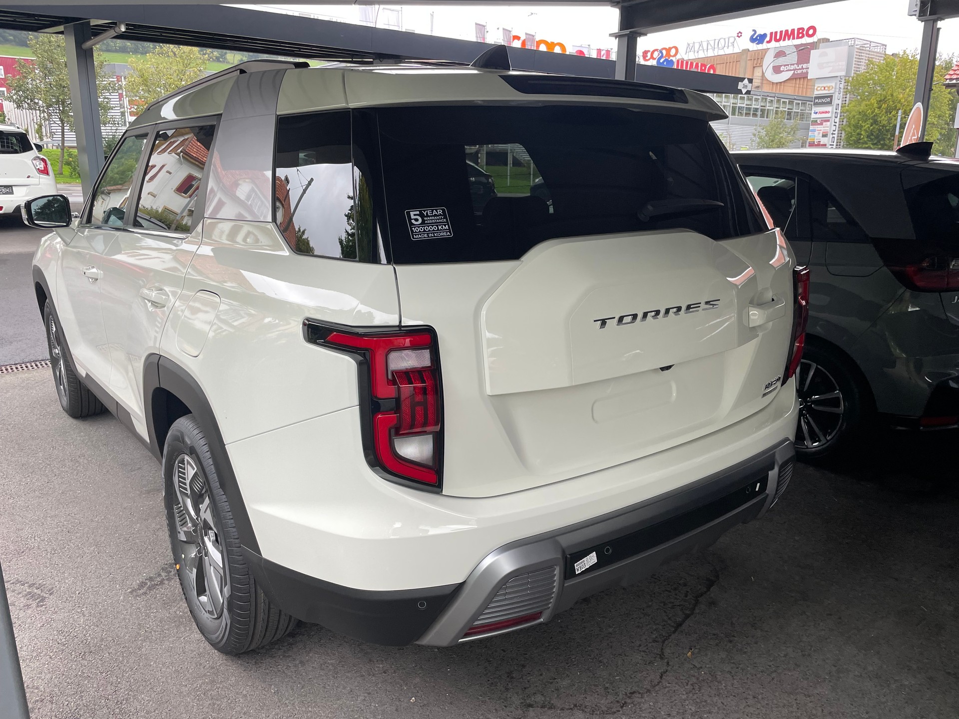 KGM-SsangYong Torres 1.5 TGDI Hybrid Platinum AT-image-3