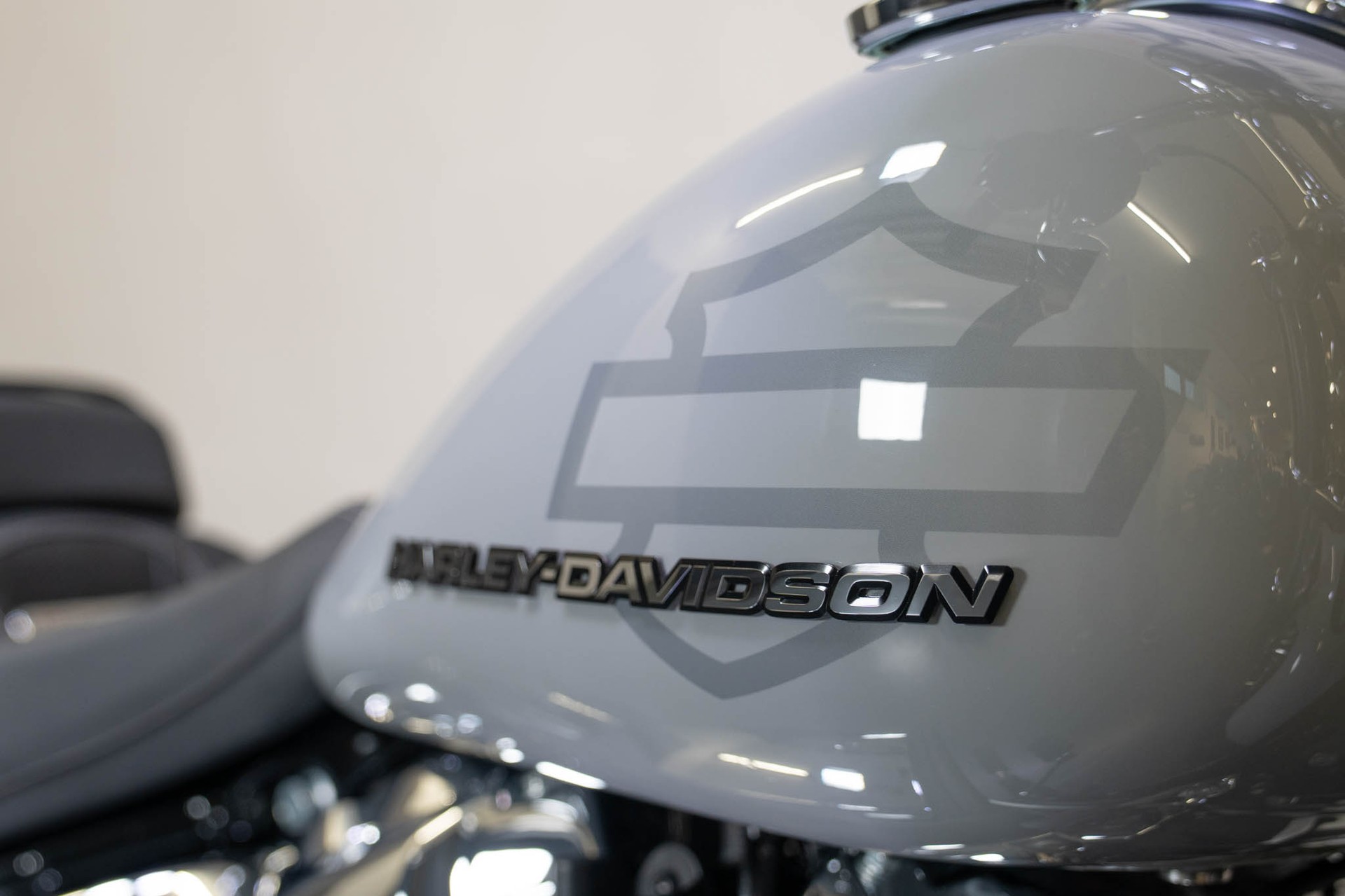 HARLEY-DAVIDSON FXBR Breakout 117-image-9