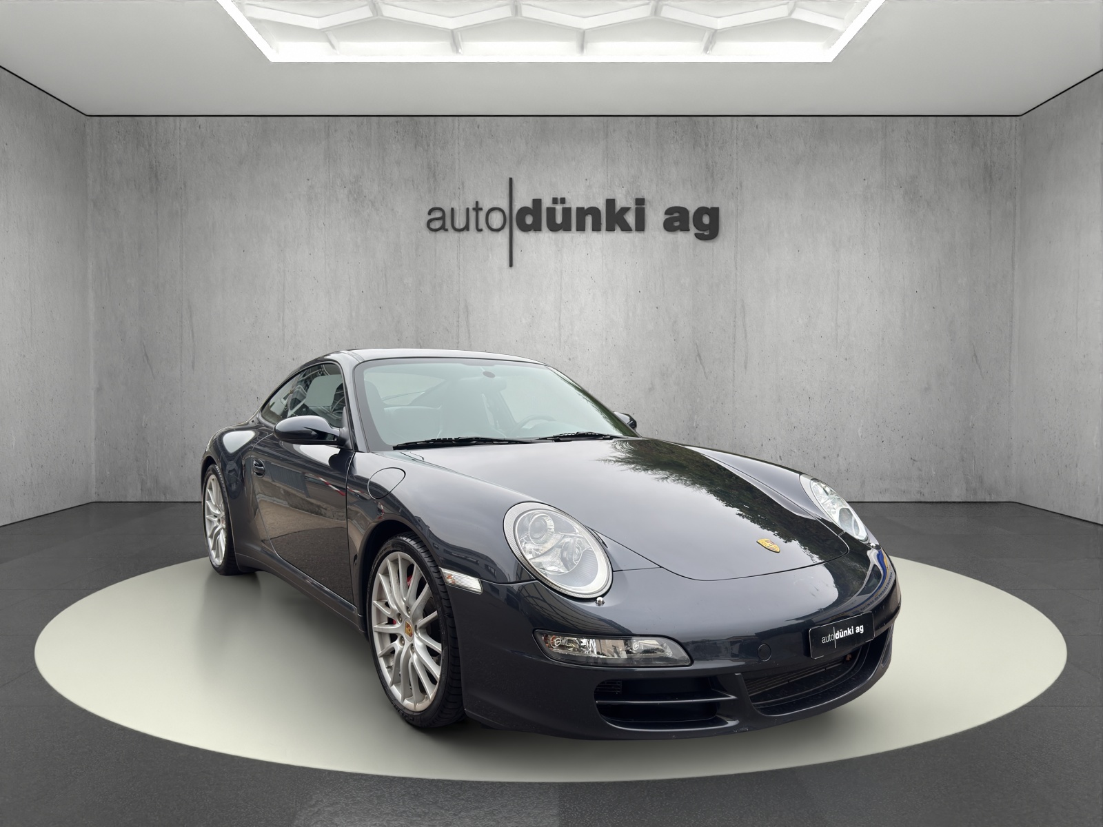 PORSCHE 911 Carrera 4S-image-5