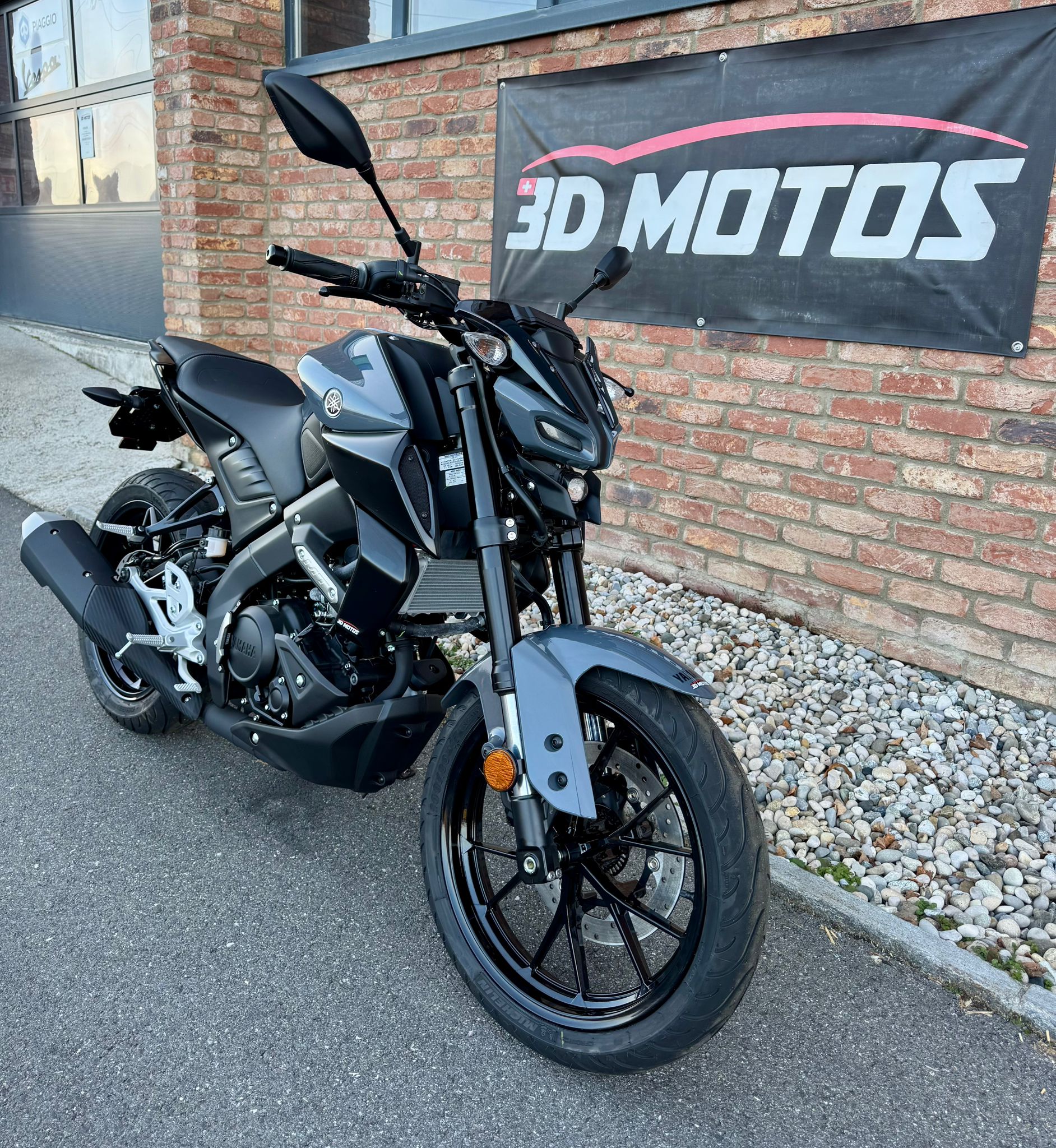 YAMAHA MT-125 ABS-image-2