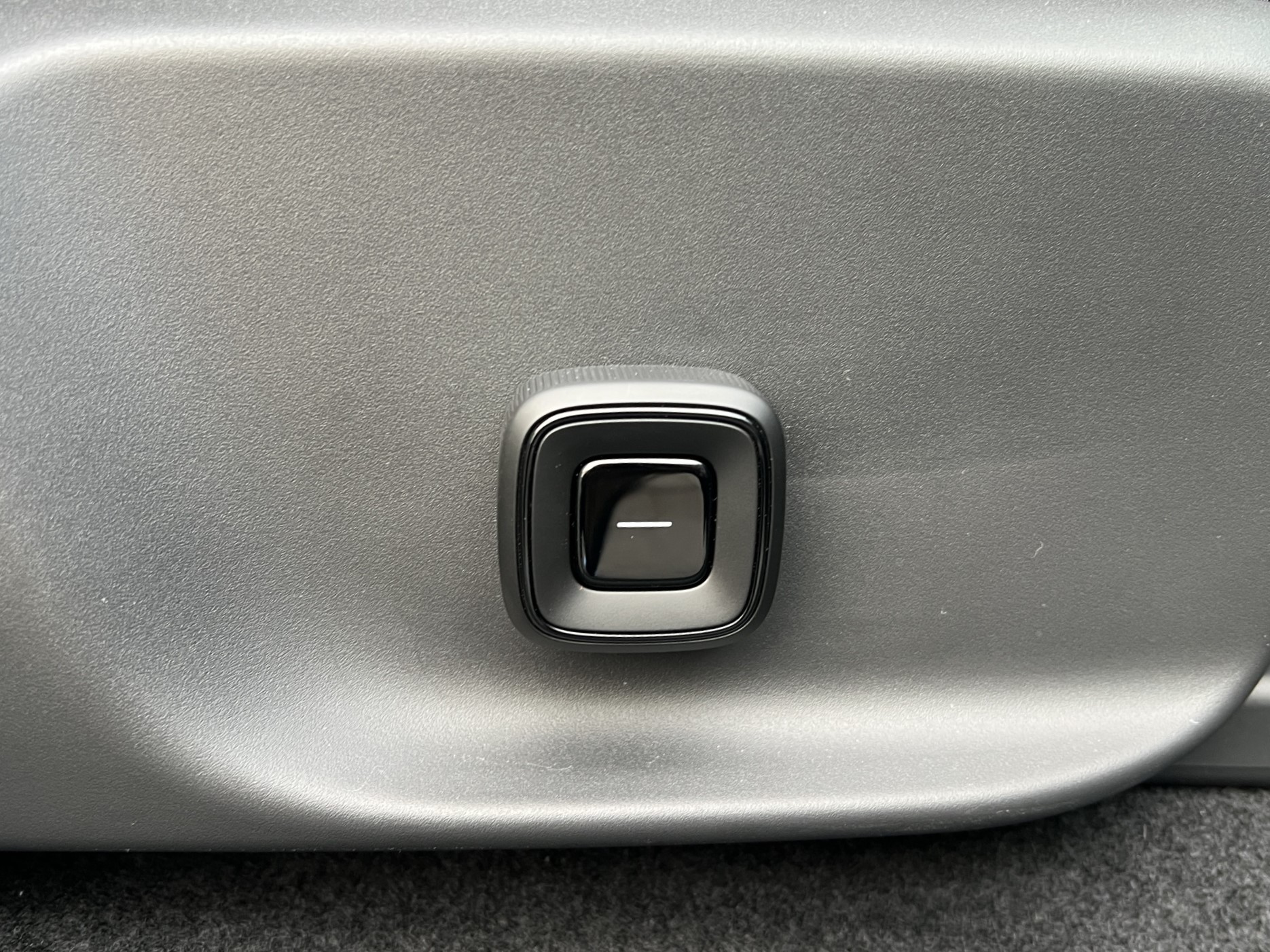 VOLVO EX30 E60 Twin Ultra Performance AWD-image-18