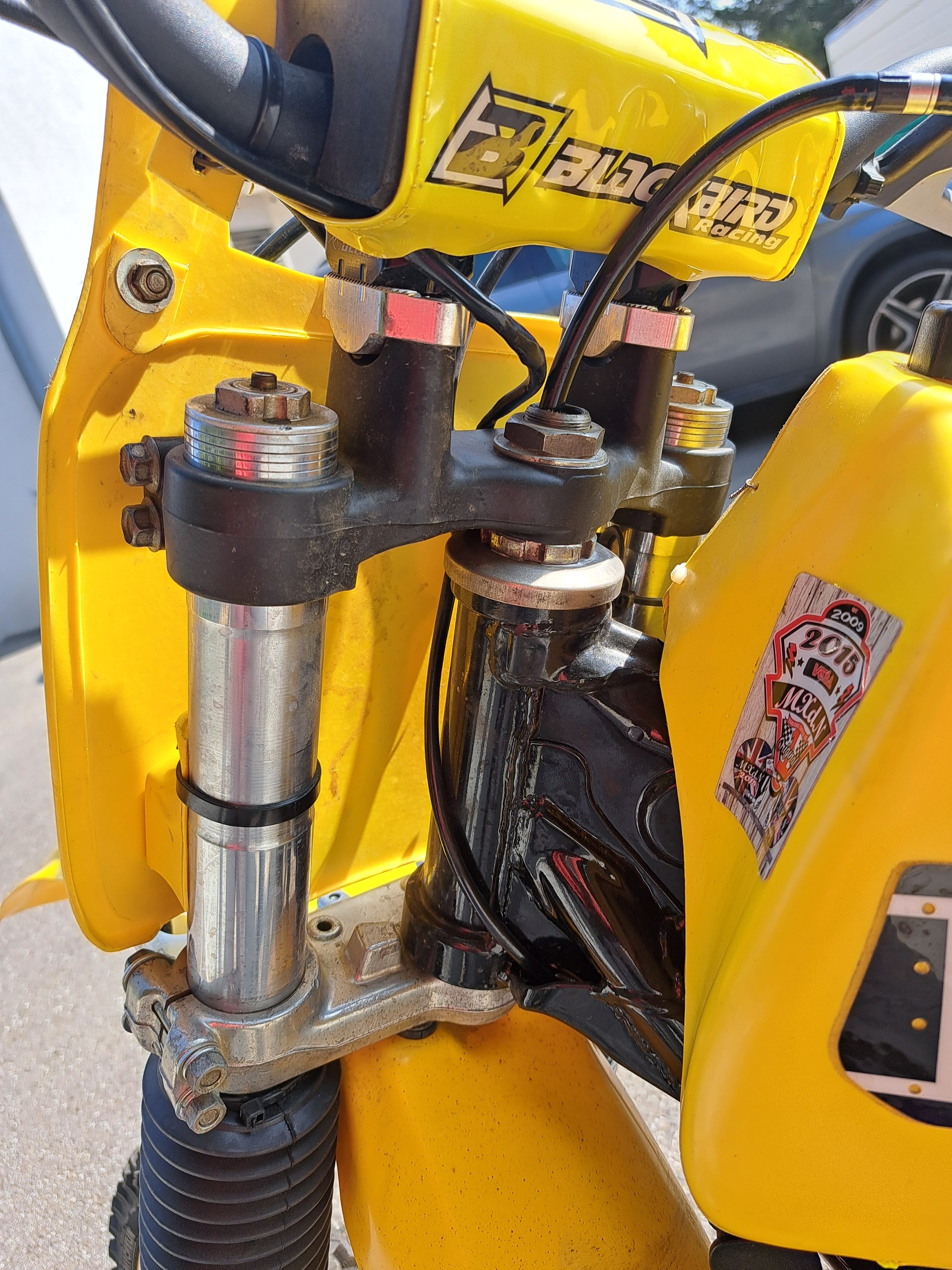 YAMAHA YZ 400-image-9