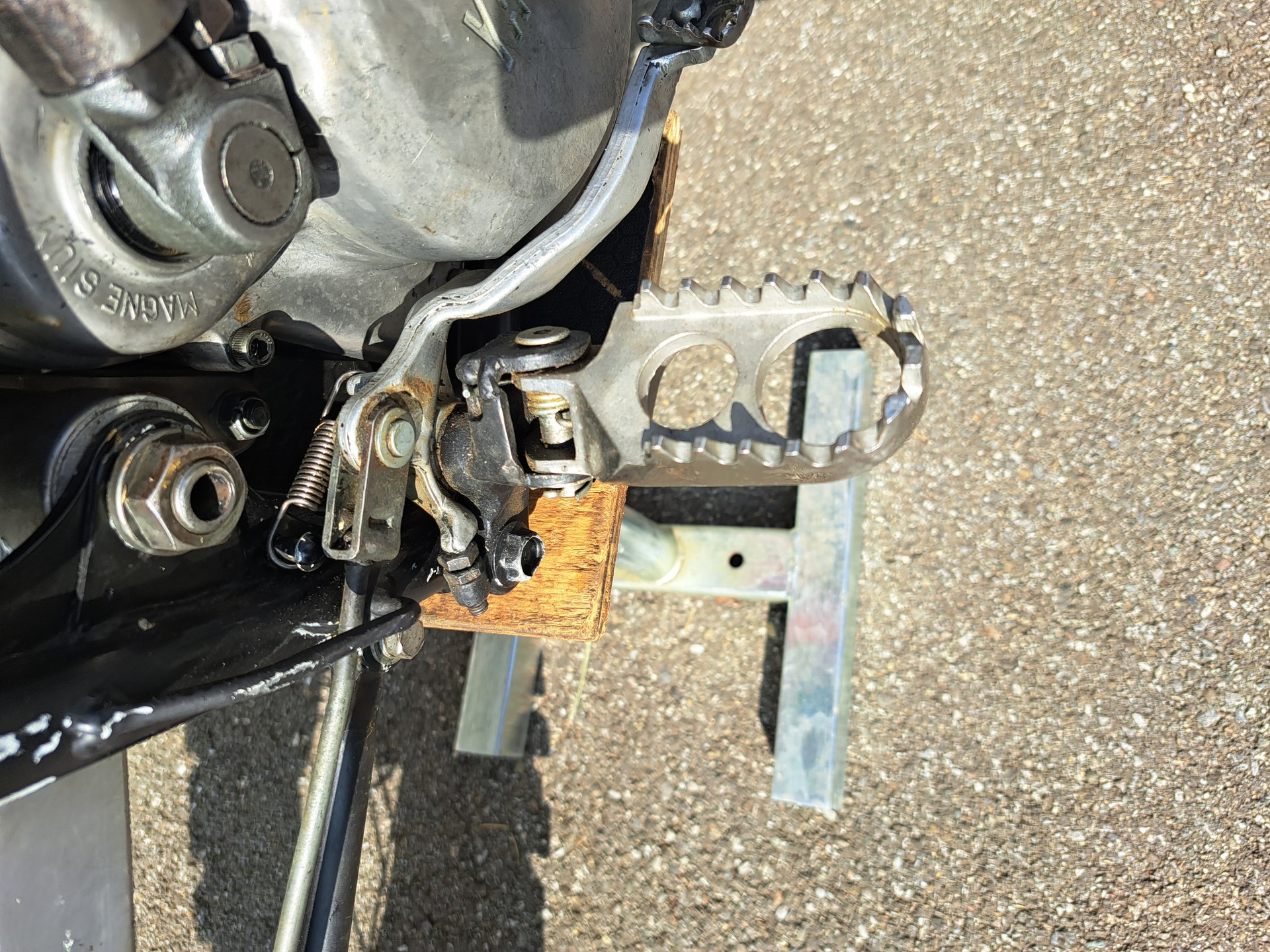 YAMAHA YZ 400-image-8