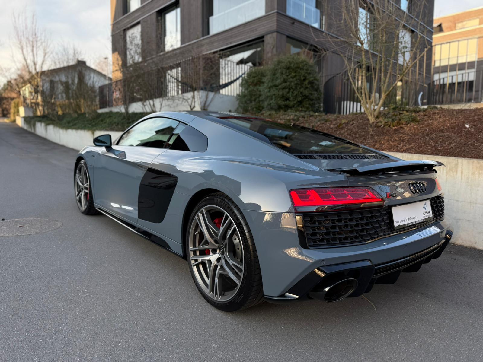 AUDI R8 Coupé performance RWD S-Tronic-image-3