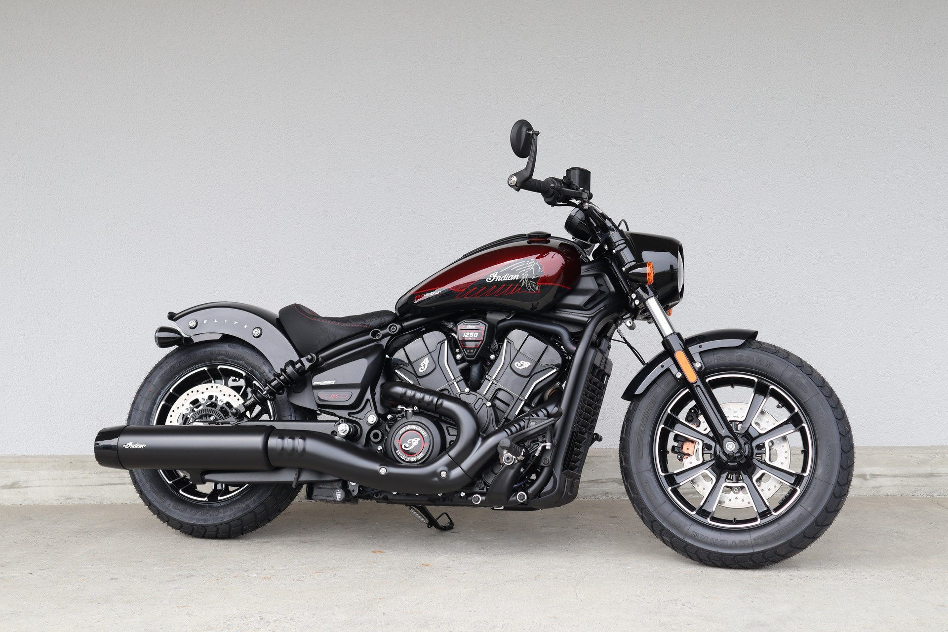 INDIAN Scout Bobber-image-1