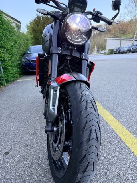 TRIUMPH Trident 660-image-3