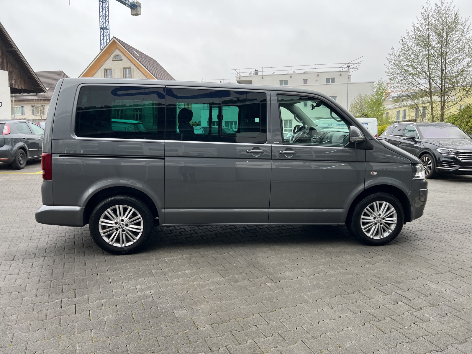 VW T5 Multivan 2.0 TDI CR Family Cup DSG-image-4