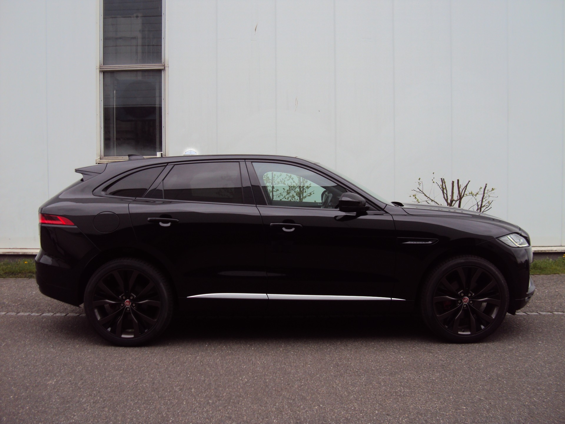 JAGUAR F-Pace 3.0 TD Prestige AWD Automatik-image-6