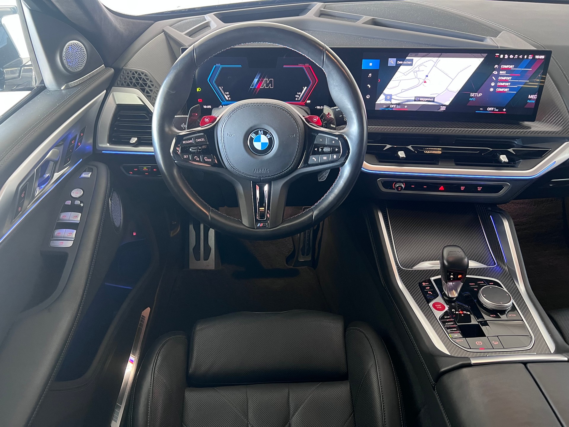 BMW XM xDrive PHEV Steptronic-image-21