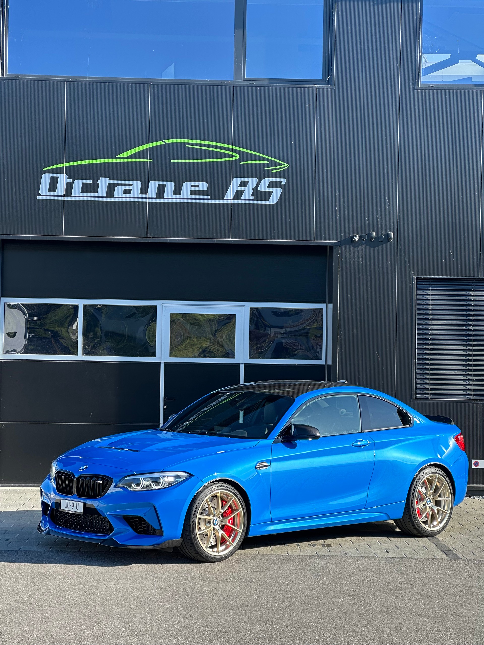 BMW M2 CS