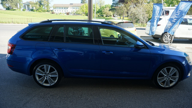 SKODA Octavia 2.0 TSI Amb. 4x4-showroom-element-3