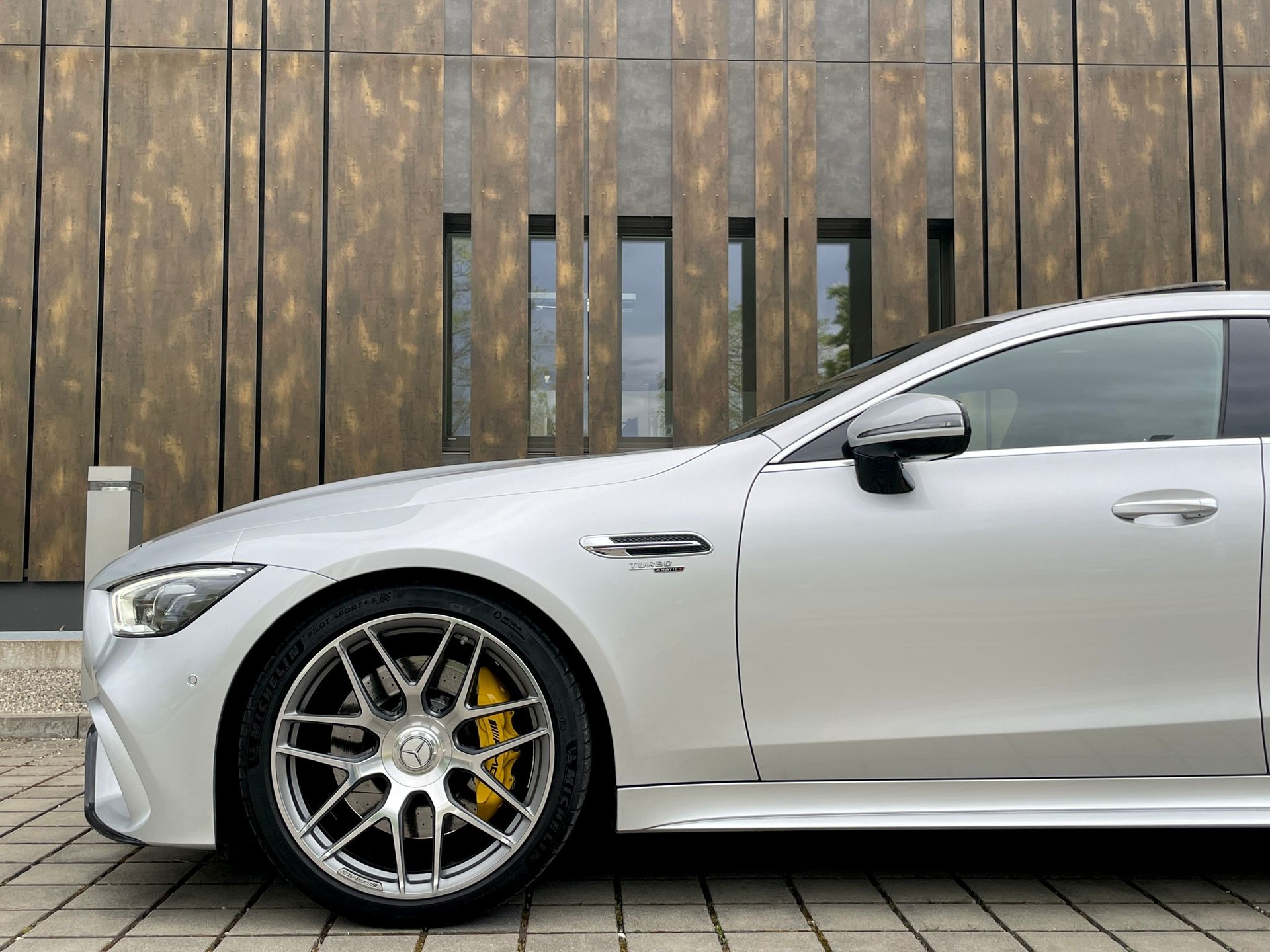 MERCEDES-BENZ AMG GT 4 53 4Matic+ Speedshift TCT-image-8