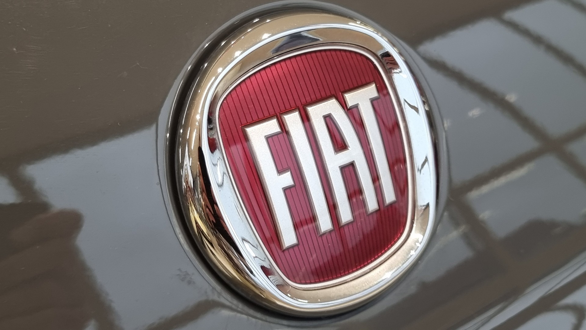 FIAT 500 C 1.0 Hybrid Sport-image-16