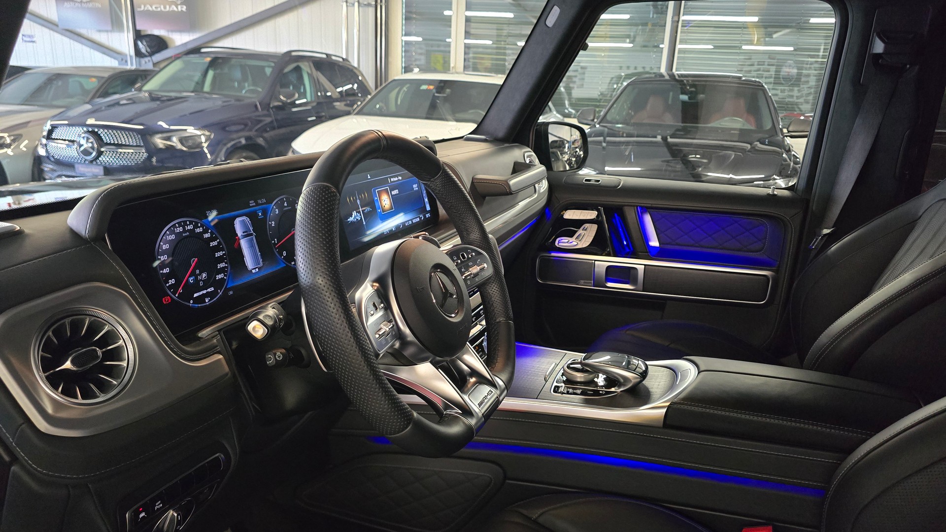 MERCEDES-BENZ G 63 AMG Speedshift Plus G-Tronic-image-26