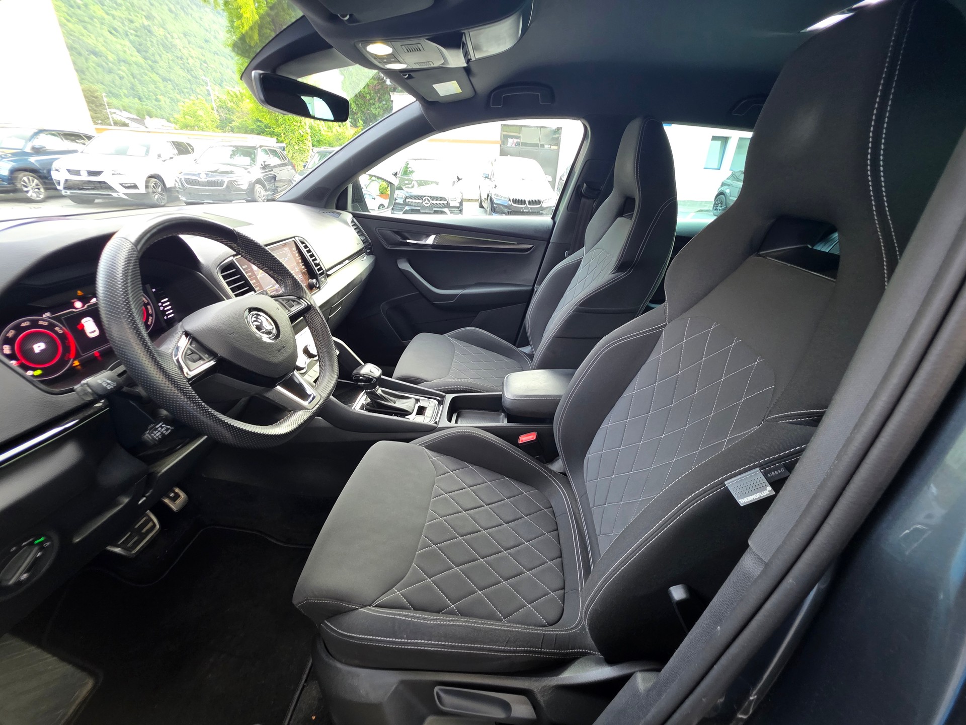 SKODA Karoq 1.5 TSI ACT SportLine DSG-image-13