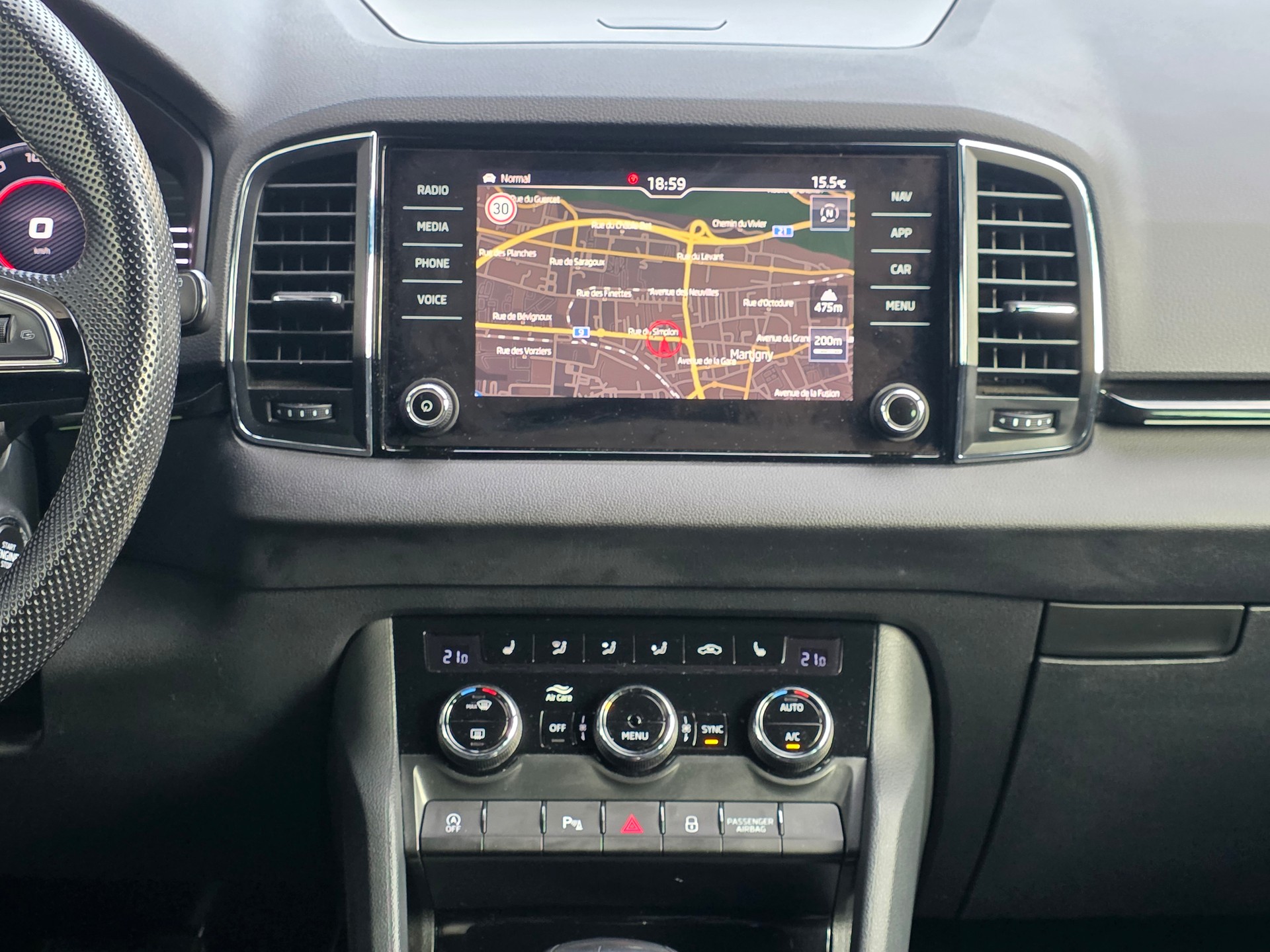 SKODA Karoq 1.5 TSI ACT SportLine DSG-image-11