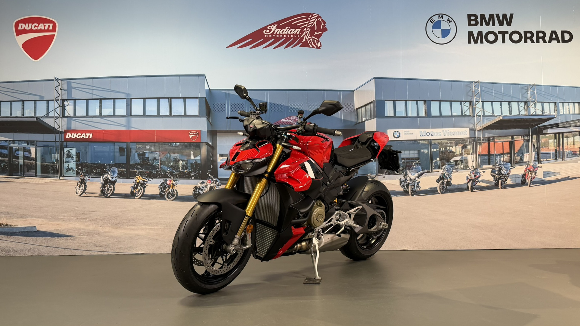 DUCATI Streetfighter 1103 V4 S Corse-image-2