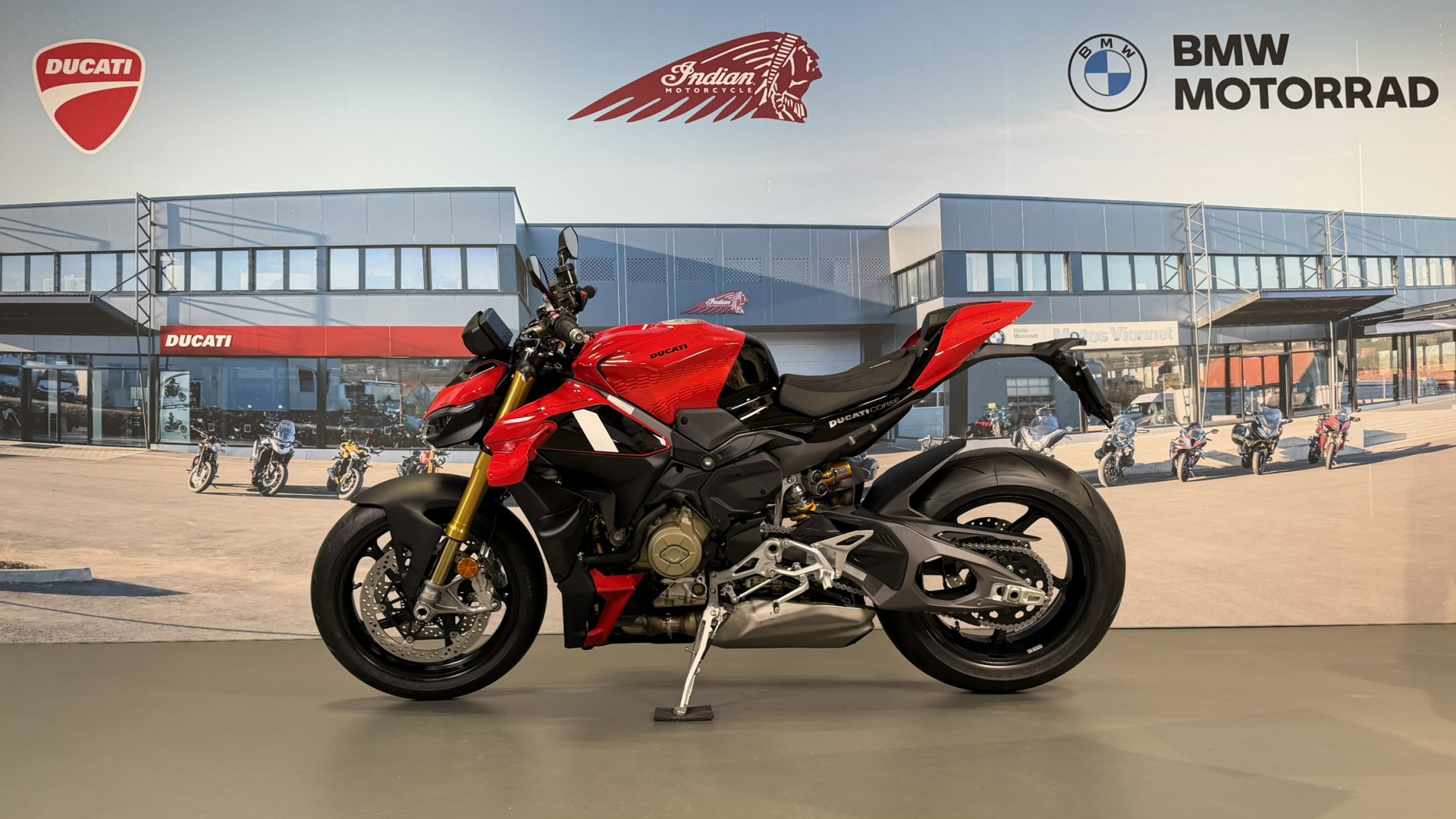 DUCATI Streetfighter 1103 V4 S Corse-image-3
