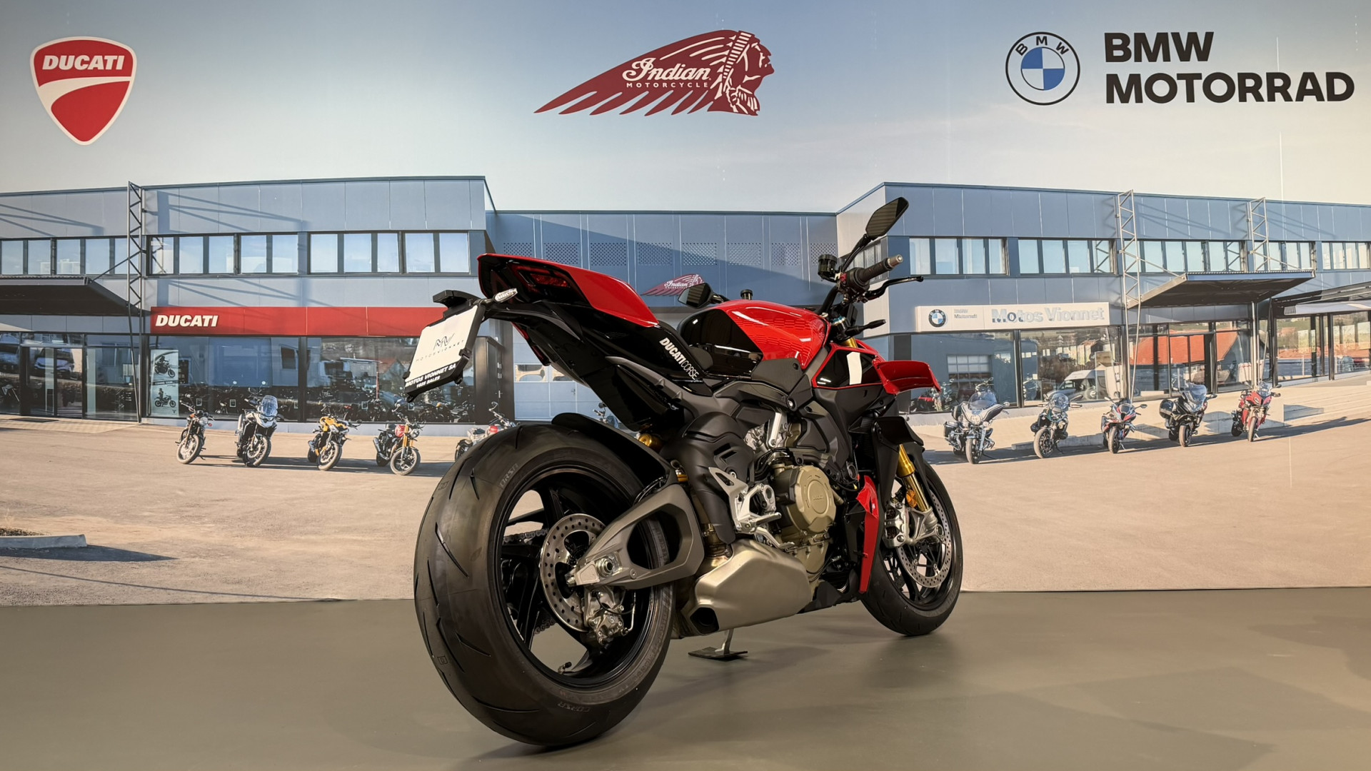 DUCATI Streetfighter 1103 V4 S Corse-image-4