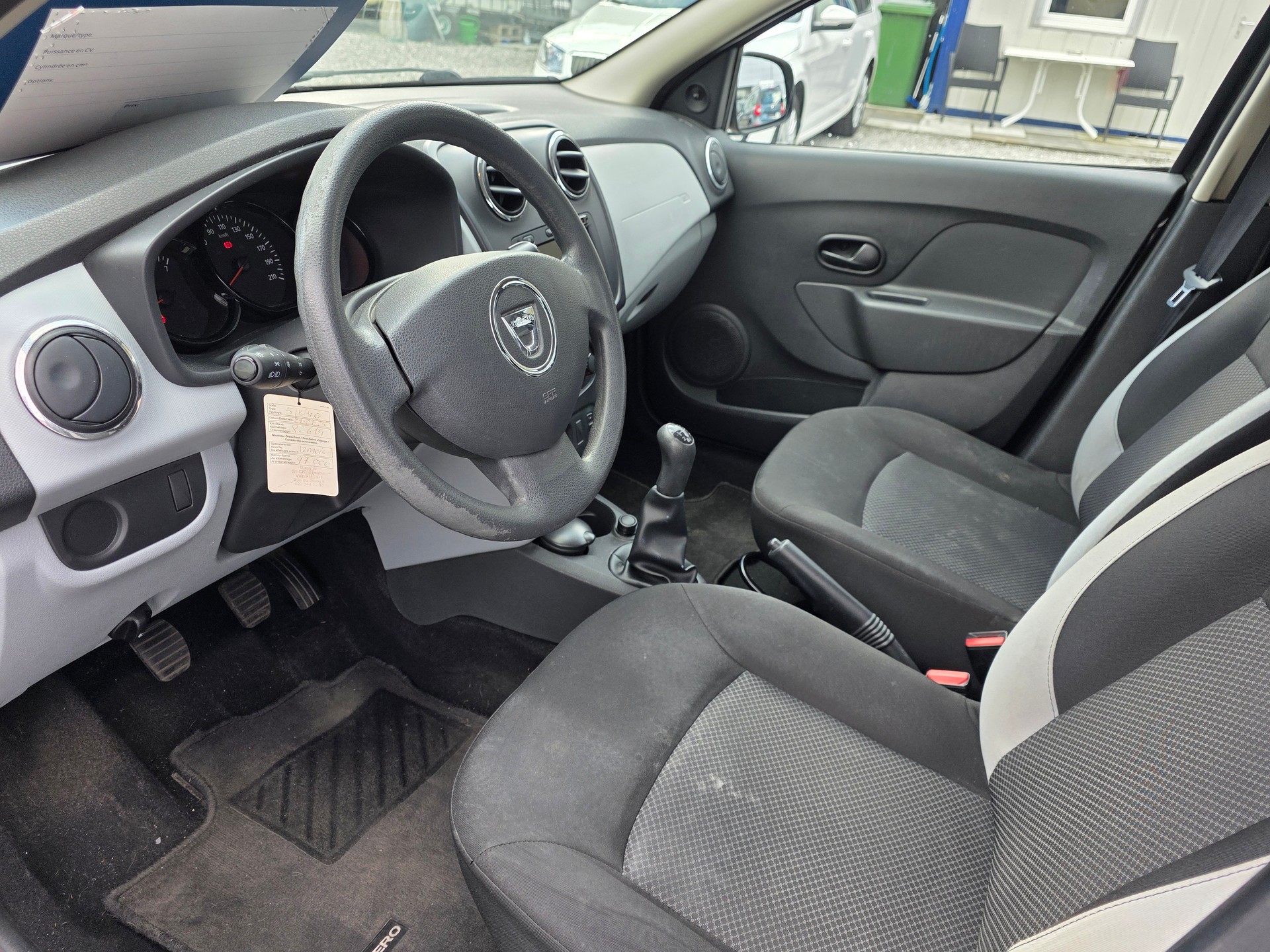 DACIA Sandero 1.2 Ambiance-image-7