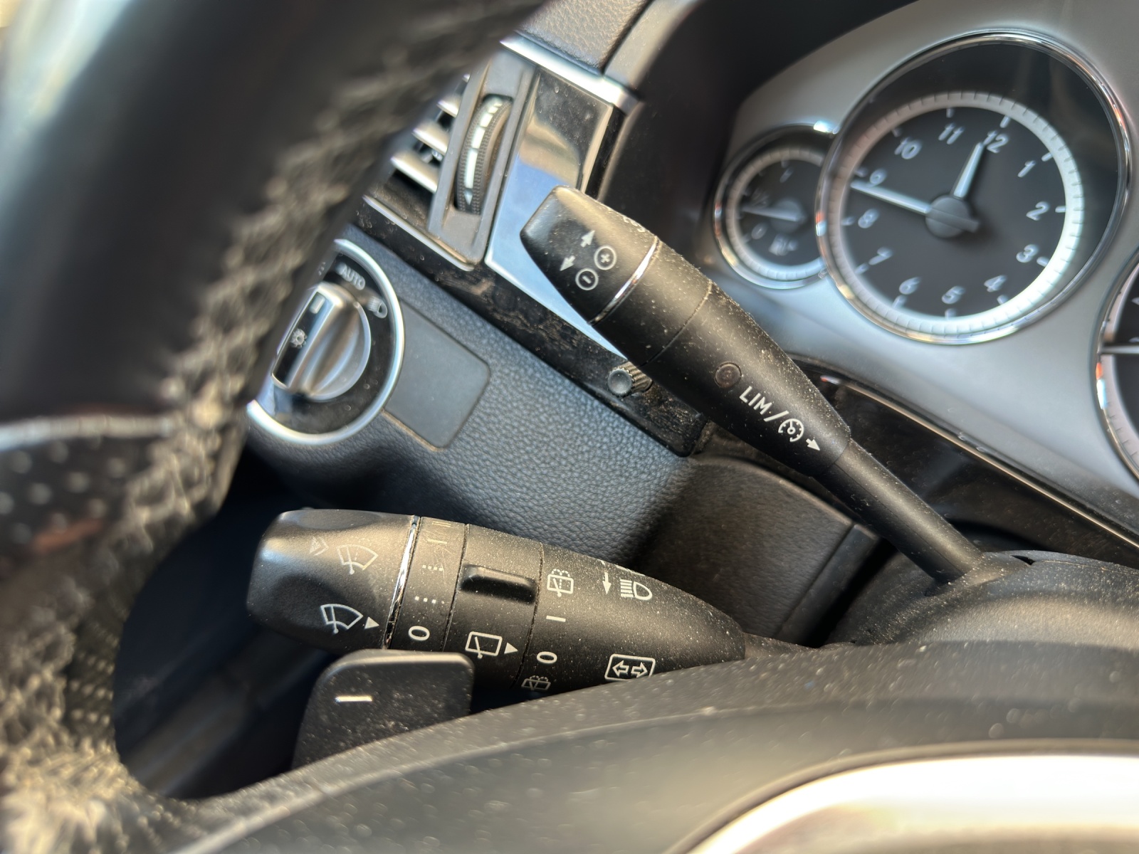 MERCEDES-BENZ E 250 CDI BlueEff. Avantgarde 4Matic 7G-Tronic-image-12