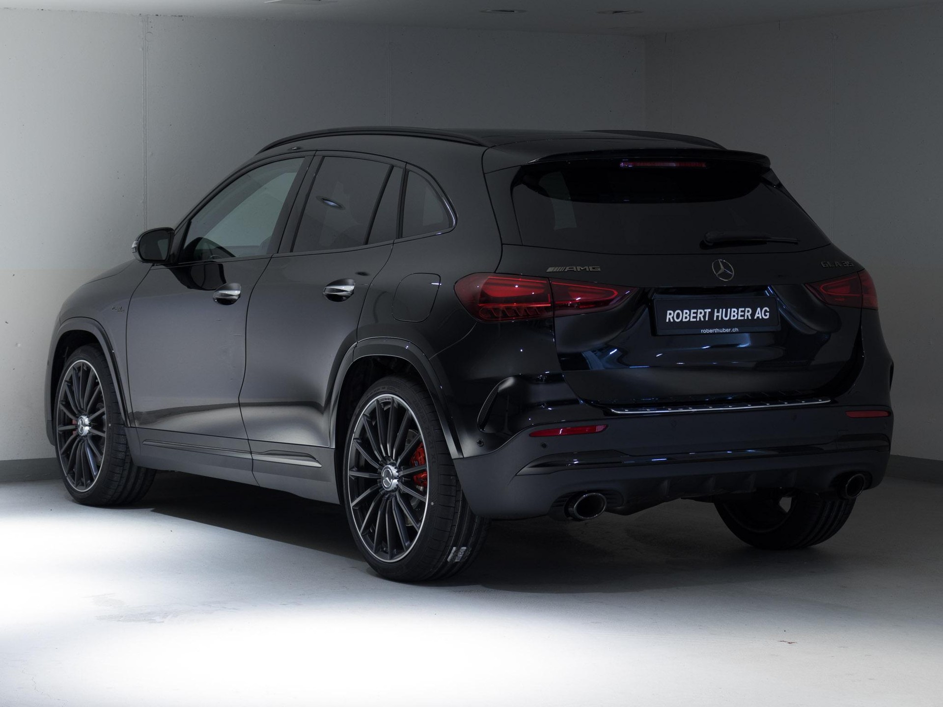 MERCEDES-BENZ GLA 35 AMG 4MATIC-image-3
