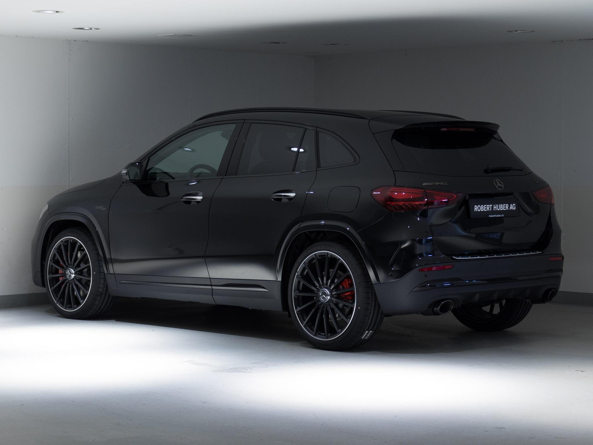 MERCEDES-BENZ GLA 35 AMG 4MATIC-image-4