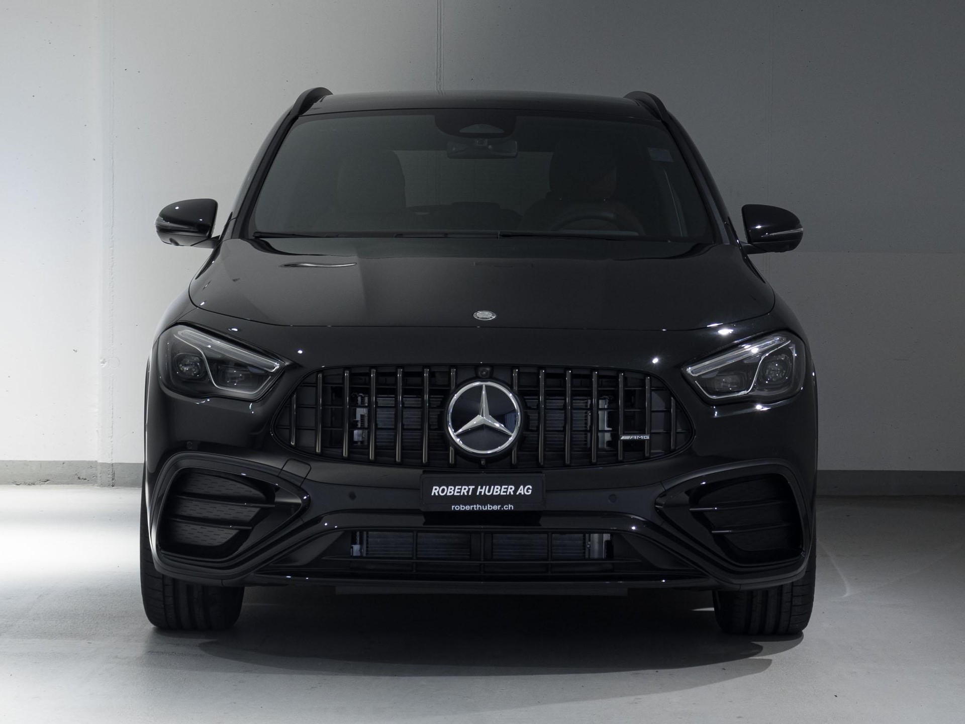 MERCEDES-BENZ GLA 35 AMG 4MATIC-image-2