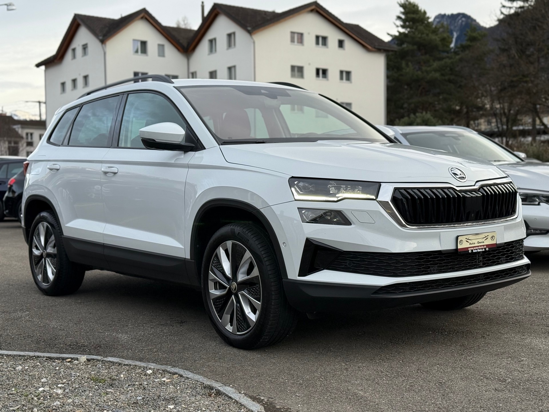 SKODA Karoq 2.0 TDI Style 4x4 DSG-image-4