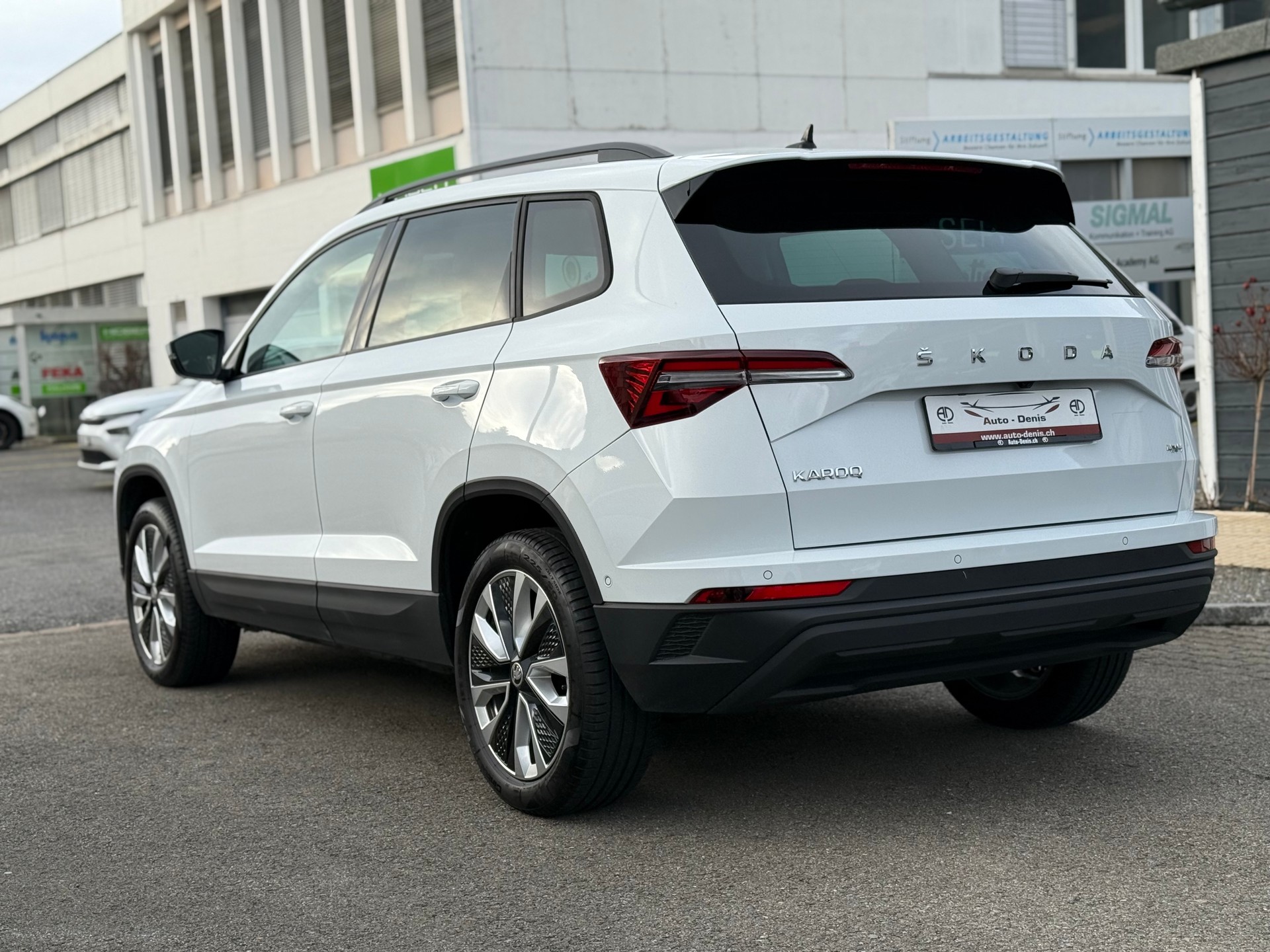 SKODA Karoq 2.0 TDI Style 4x4 DSG-image-8