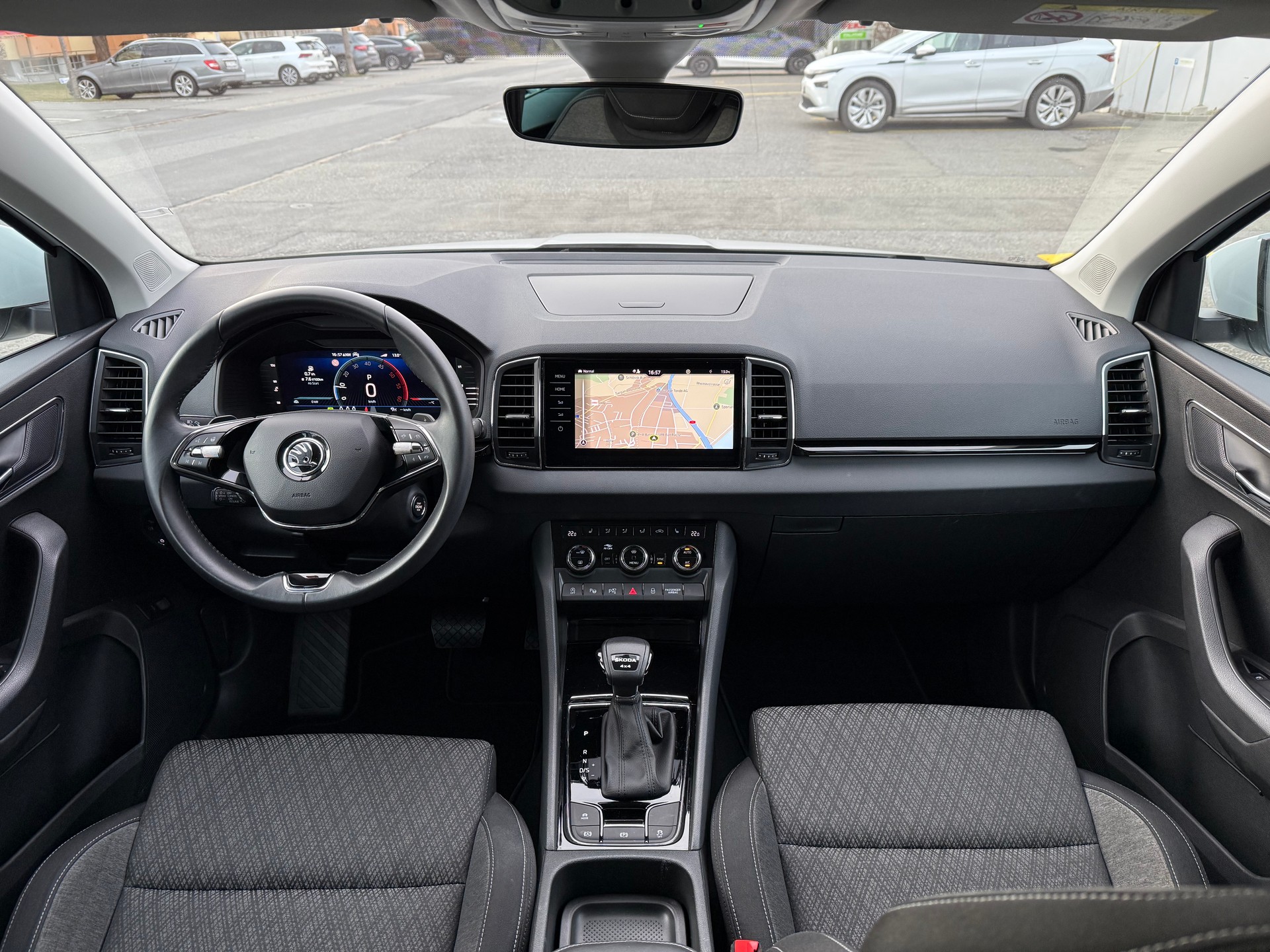 SKODA Karoq 2.0 TDI Style 4x4 DSG-image-20