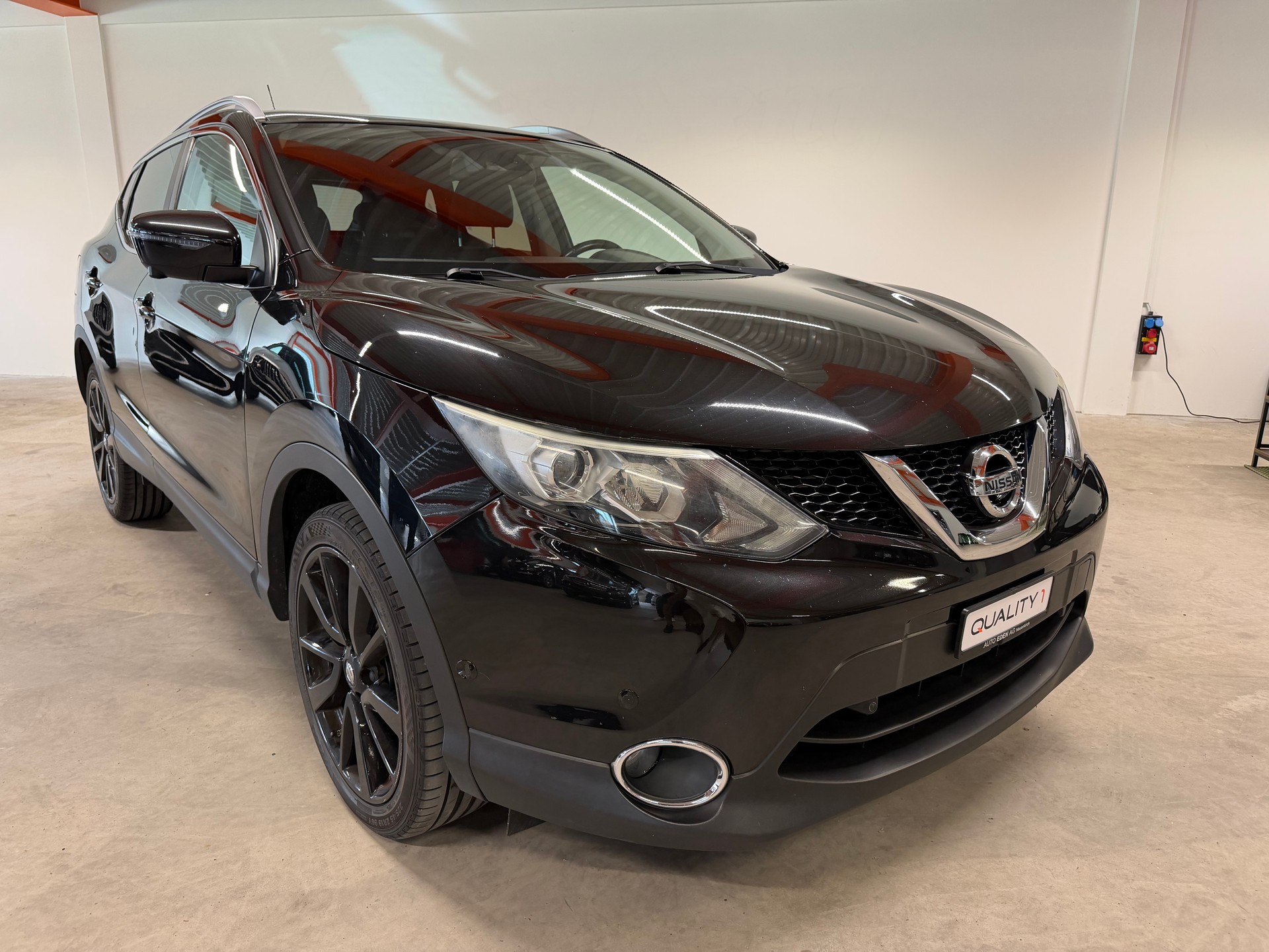 NISSAN Qashqai 1.2 DIG-T tekna