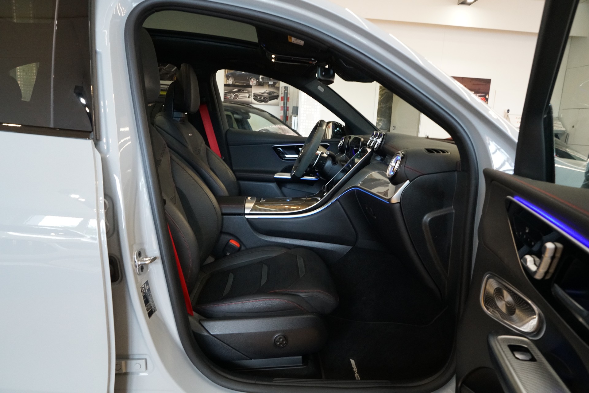 MERCEDES-BENZ GLC 43 AMG Executive Edition 4Matic 9G-Tronic-image-22