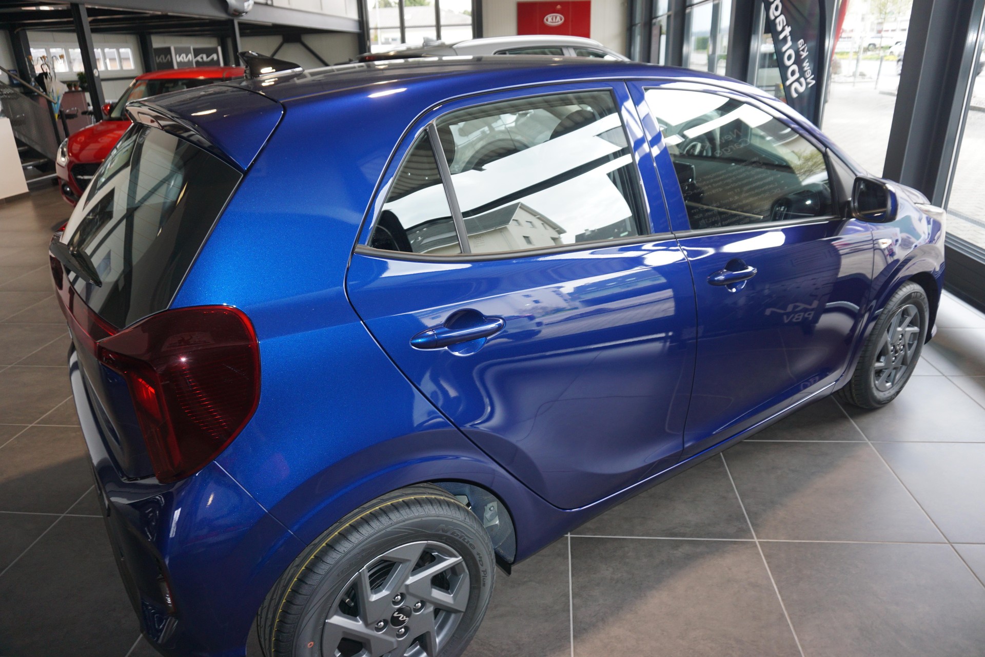 KIA Picanto 1.0 GDi First Edition-showroom-element-2