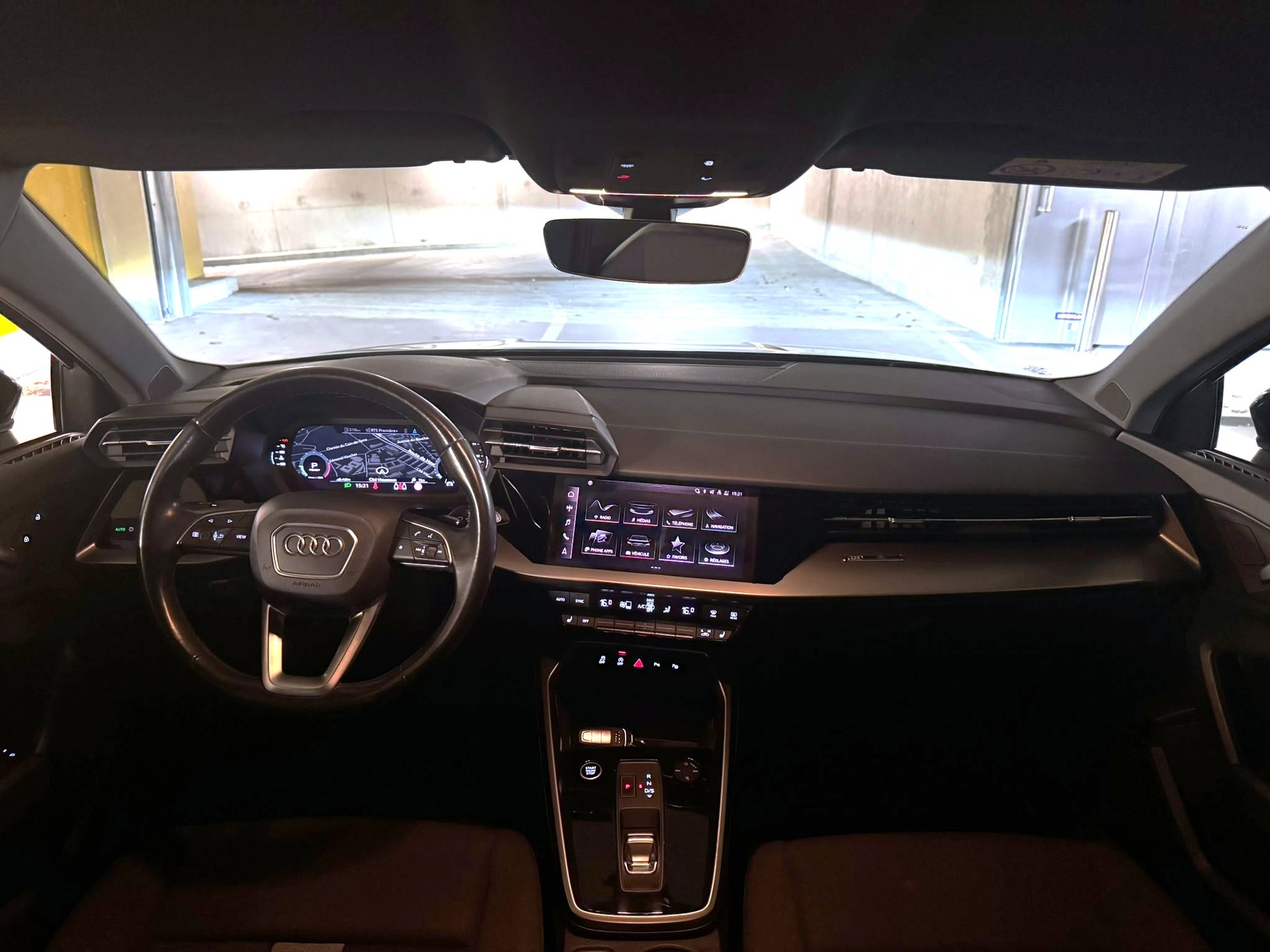 AUDI A3 Sportback 35 TFSI S-tronic-image-12