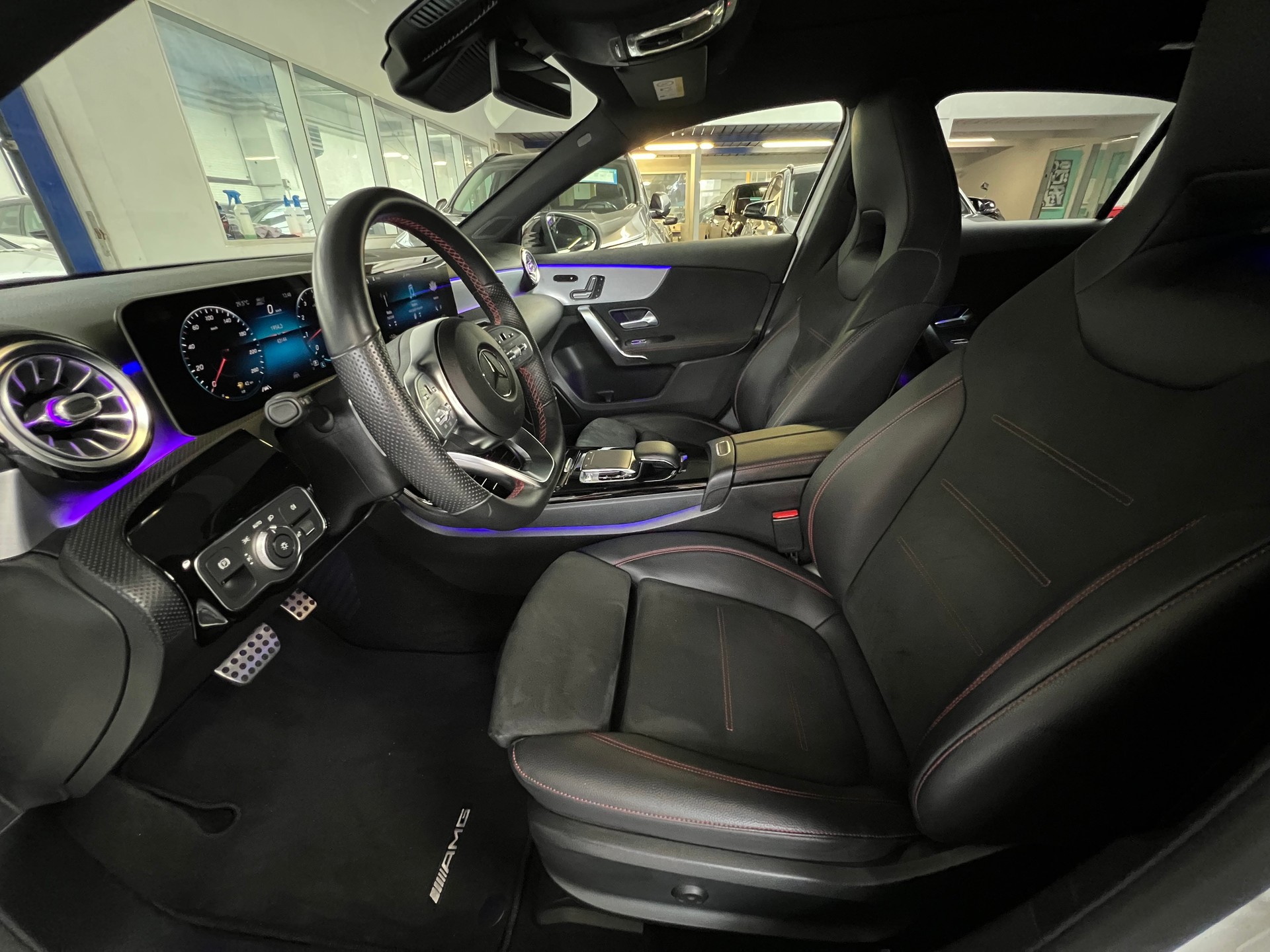 MERCEDES-BENZ A 250 4Matic AMG Line 4Matic 7G-DCT-image-7