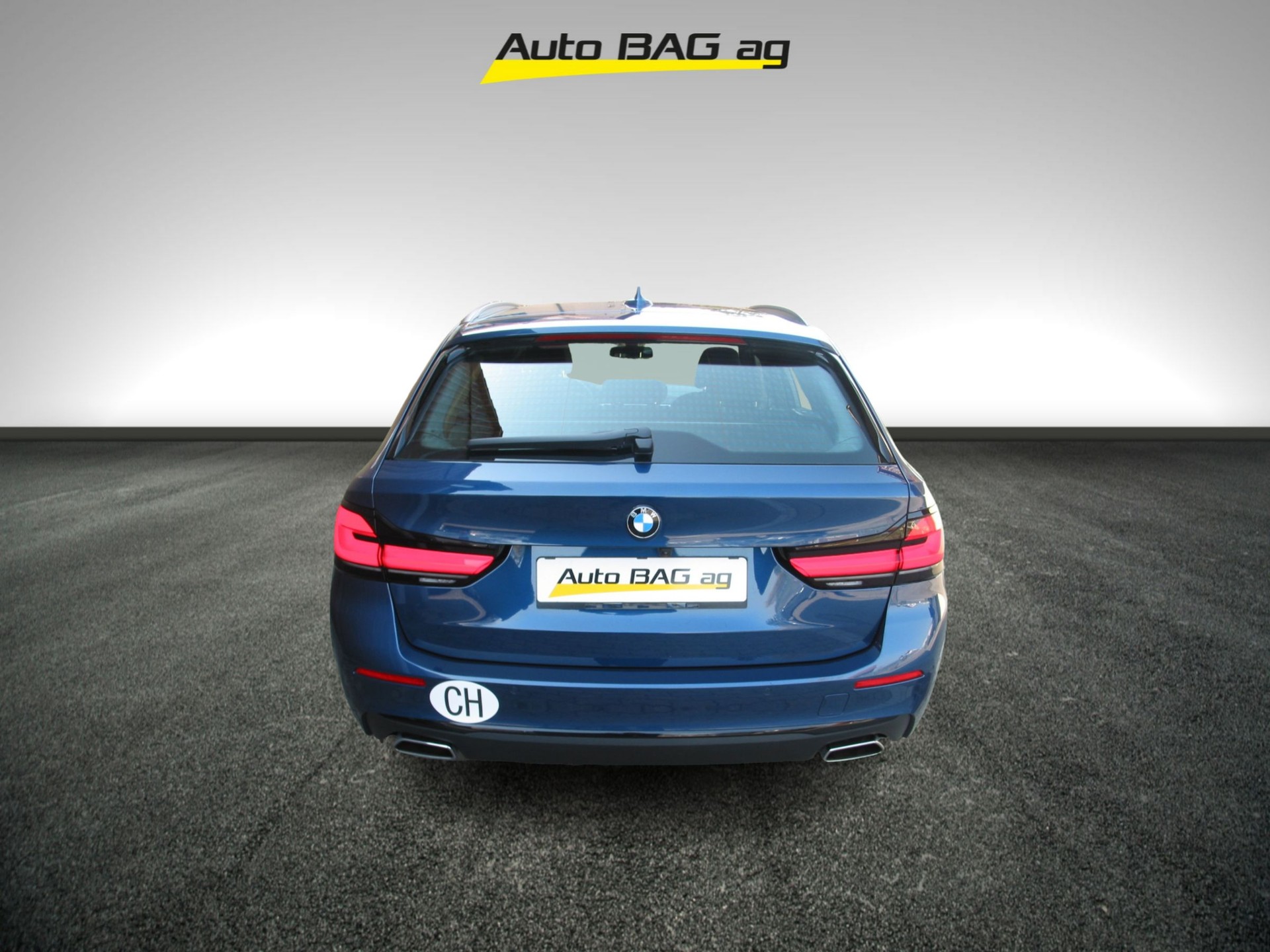BMW 530d xDrive SAG Touring-image-2