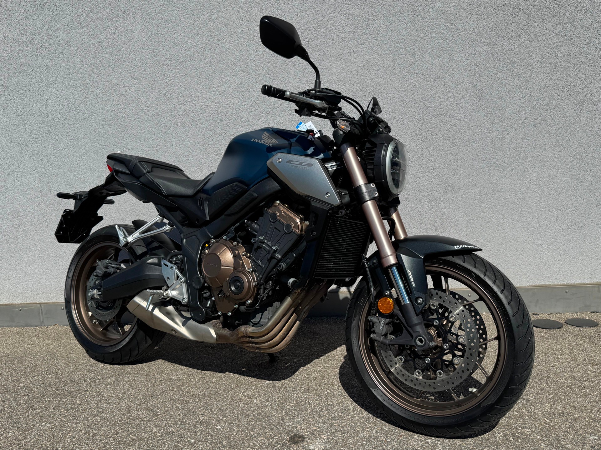HONDA CB 650 R ABS-showroom-element-2