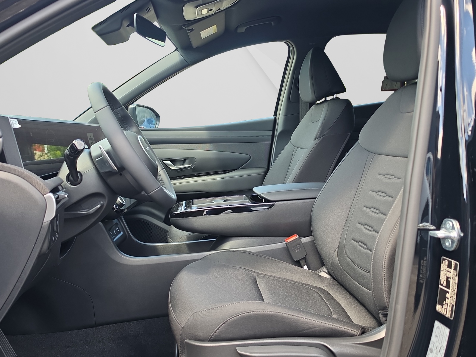 HYUNDAI Tucson 1.6 T-GDi HEV Origo Blackline 4WD-image-9