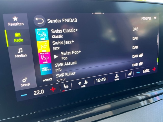 SKODA Octavia Combi 2.0 TSI Ambition DSG 4x4-image-10