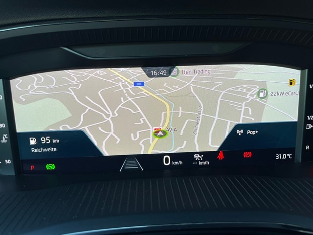 SKODA Octavia Combi 2.0 TSI Ambition DSG 4x4-image-9