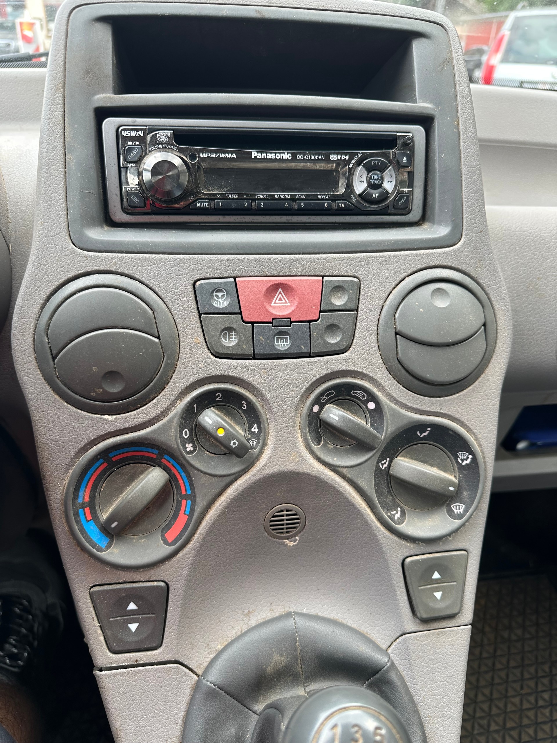 FIAT Panda 1.1 Active FIXPREIS (BETRIEBSFERIEN bis 09.08.26)-image-14
