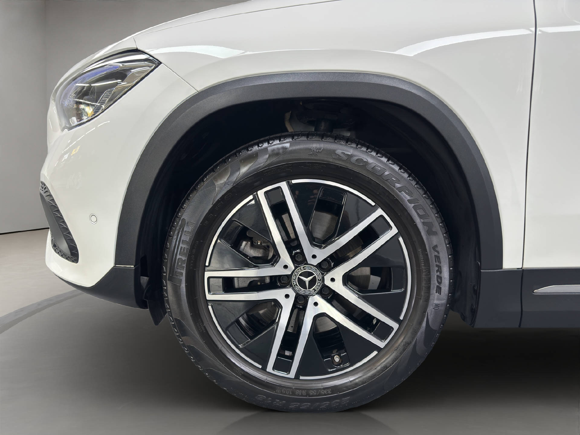 MERCEDES-BENZ GLA 220 d Progressive 4matic-image-12