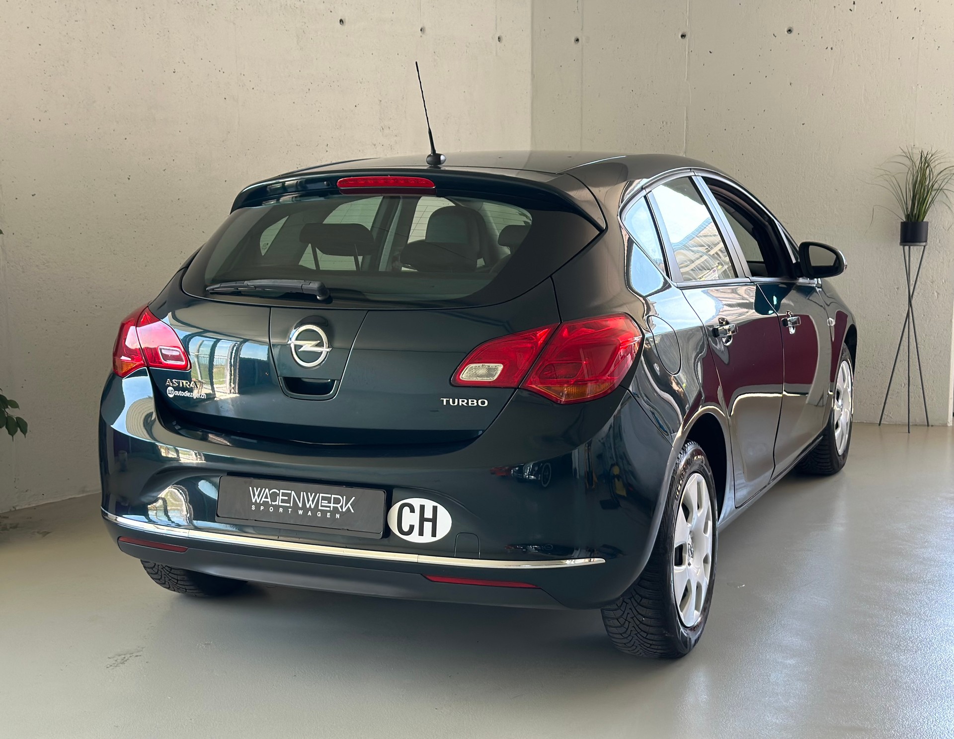 OPEL Astra 1.4i 16V Turbo Sport Automatic-image-6