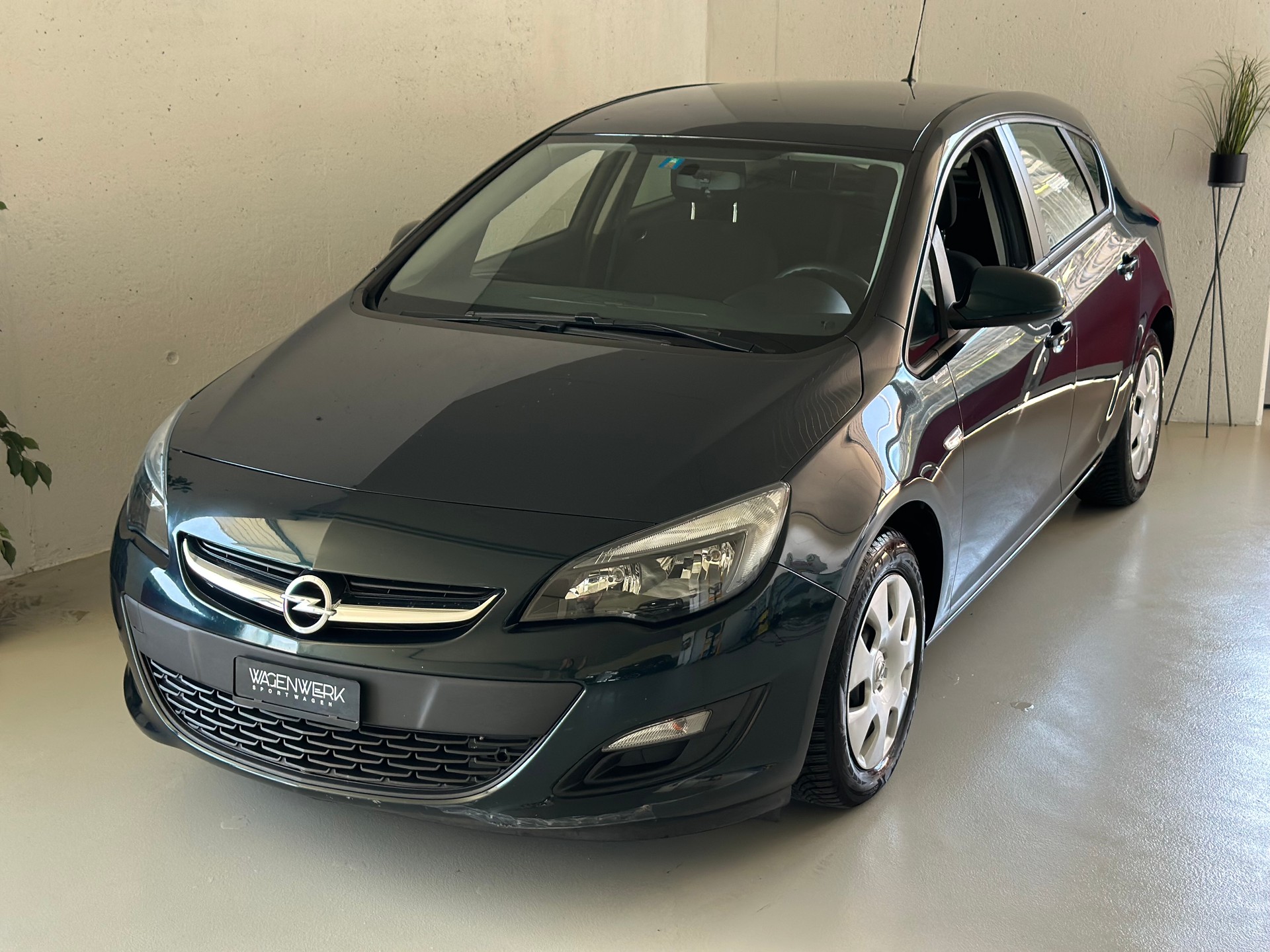 OPEL Astra 1.4i 16V Turbo Sport Automatic-showroom-element-3