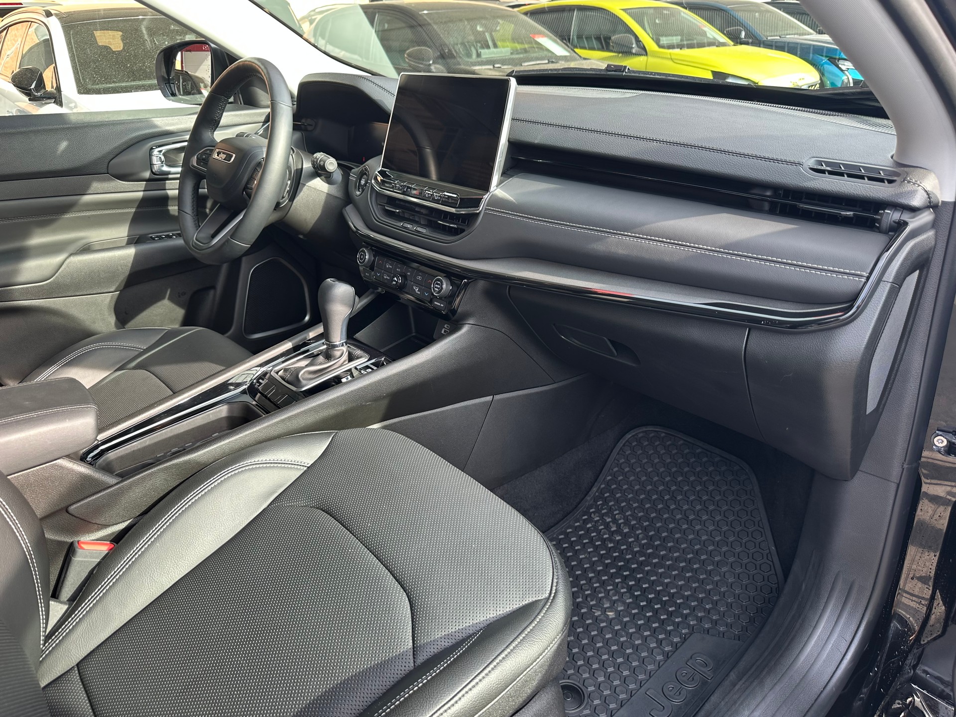 JEEP Compass 4x2 1.5 T MHEV Summit-image-3