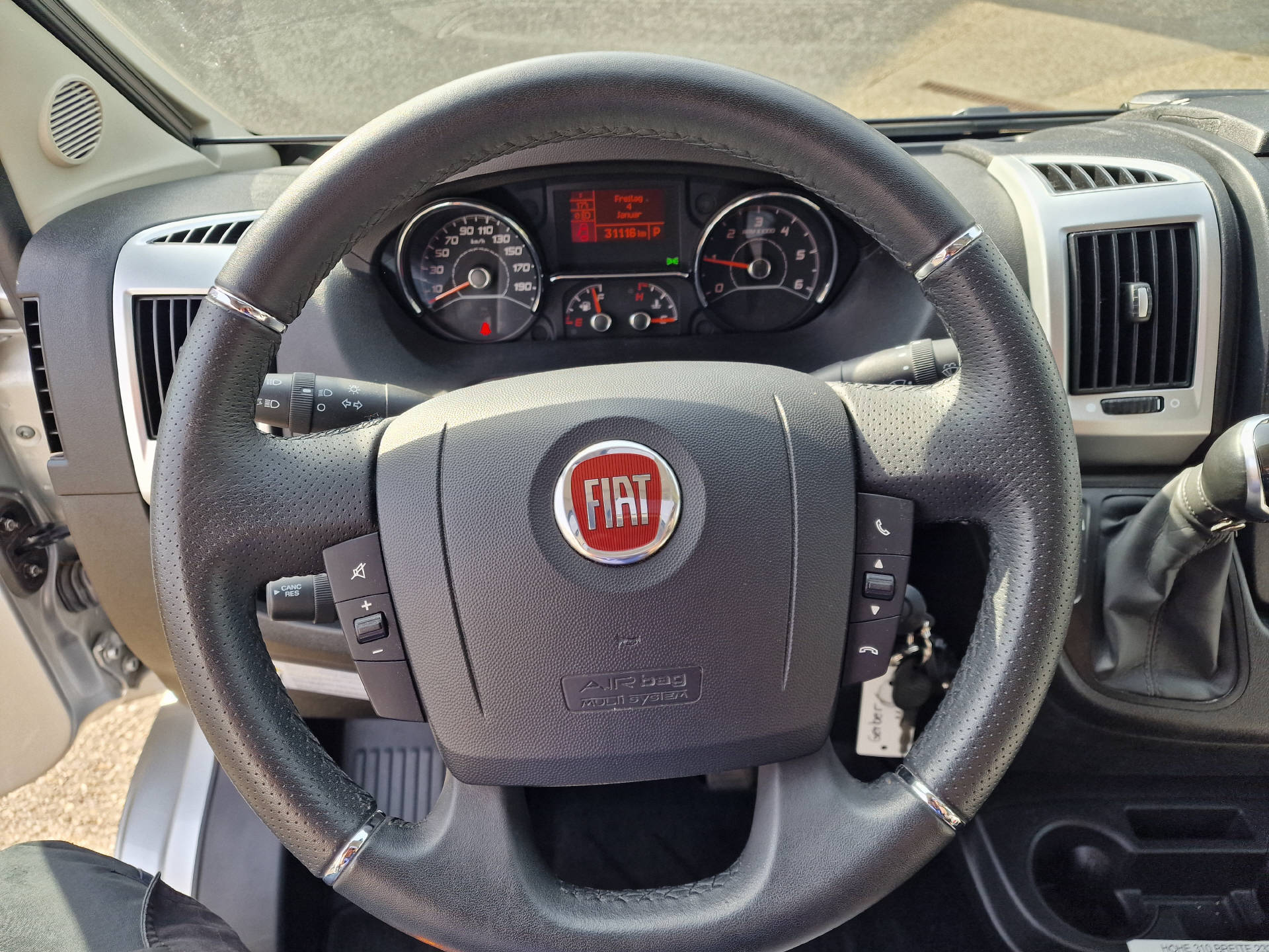 FIAT Carado T338+-image-8