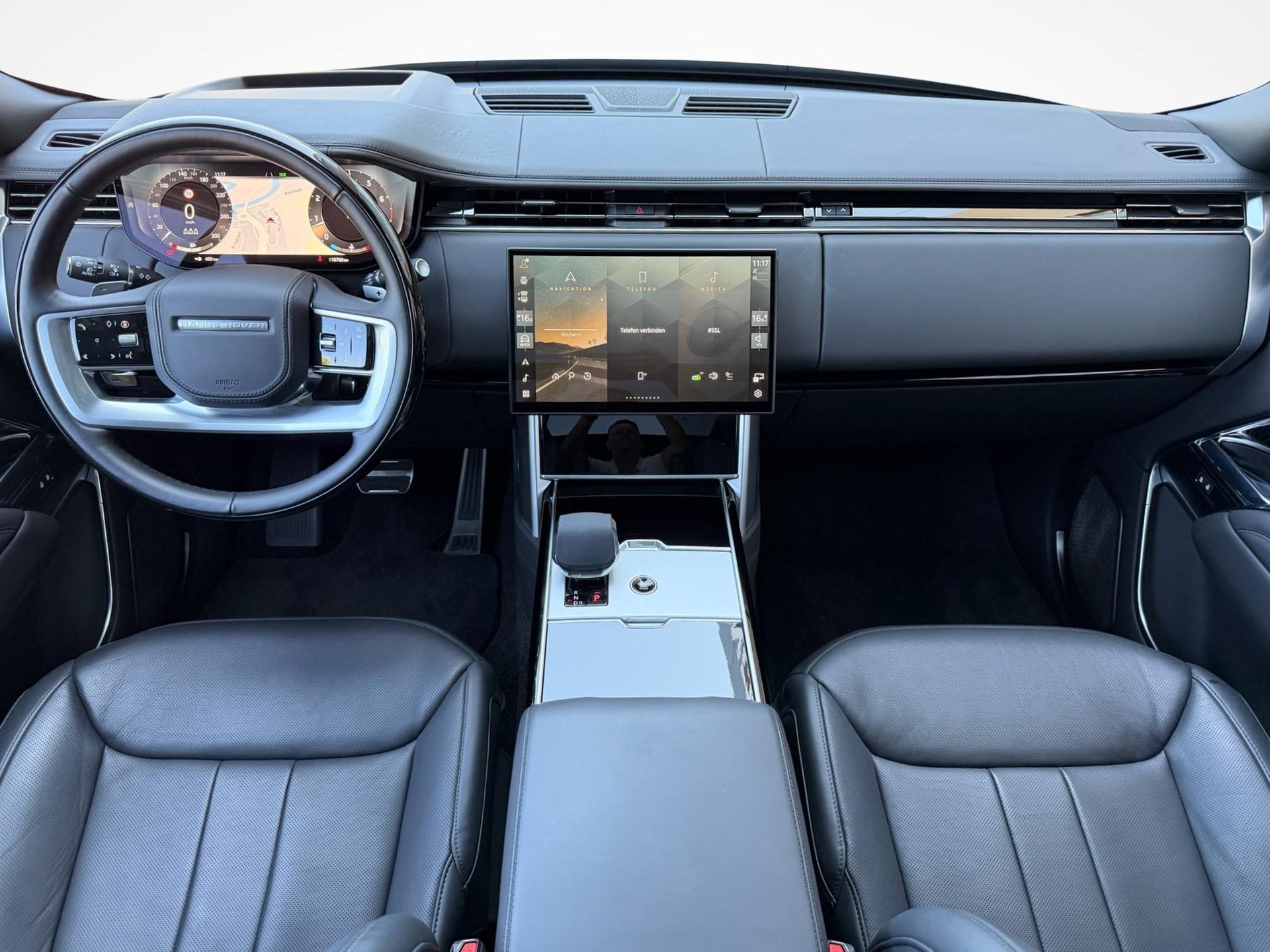 LAND ROVER Range Rover 4.4 V8 Autobiography LWB-showroom-element-2